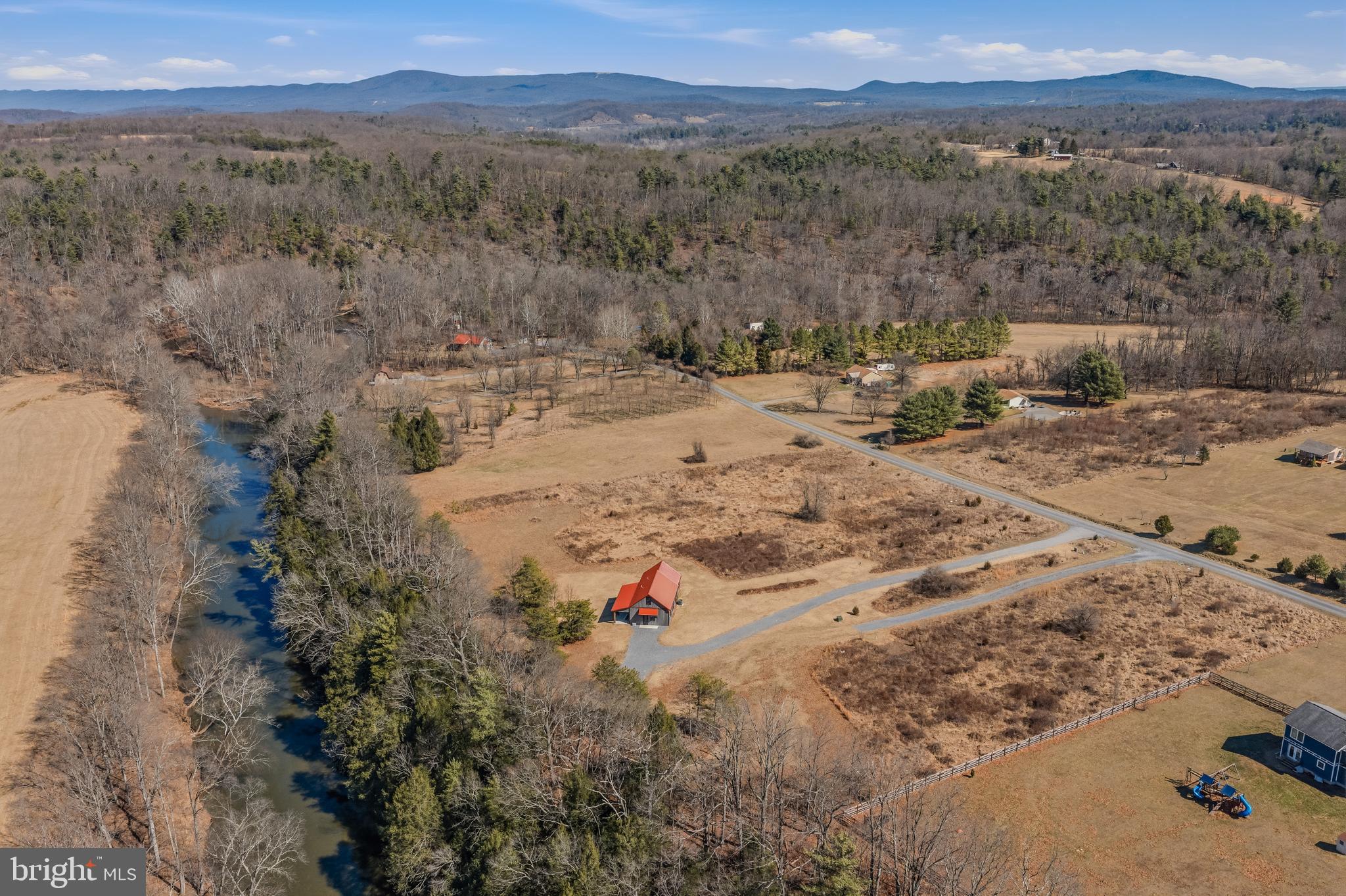 SLEEPY CREEK ORCHARD - Residential