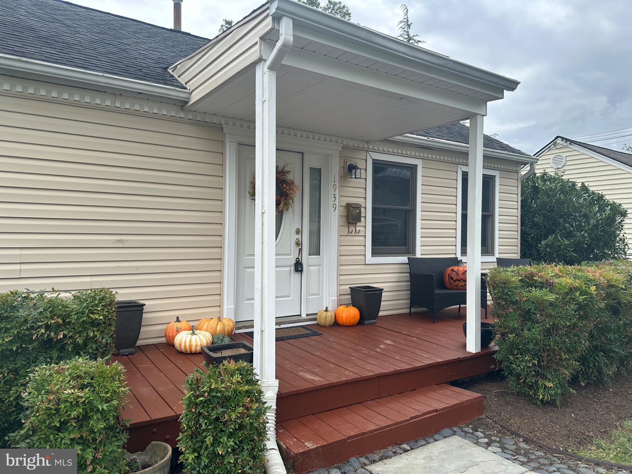 1939 BURFOOT STREET