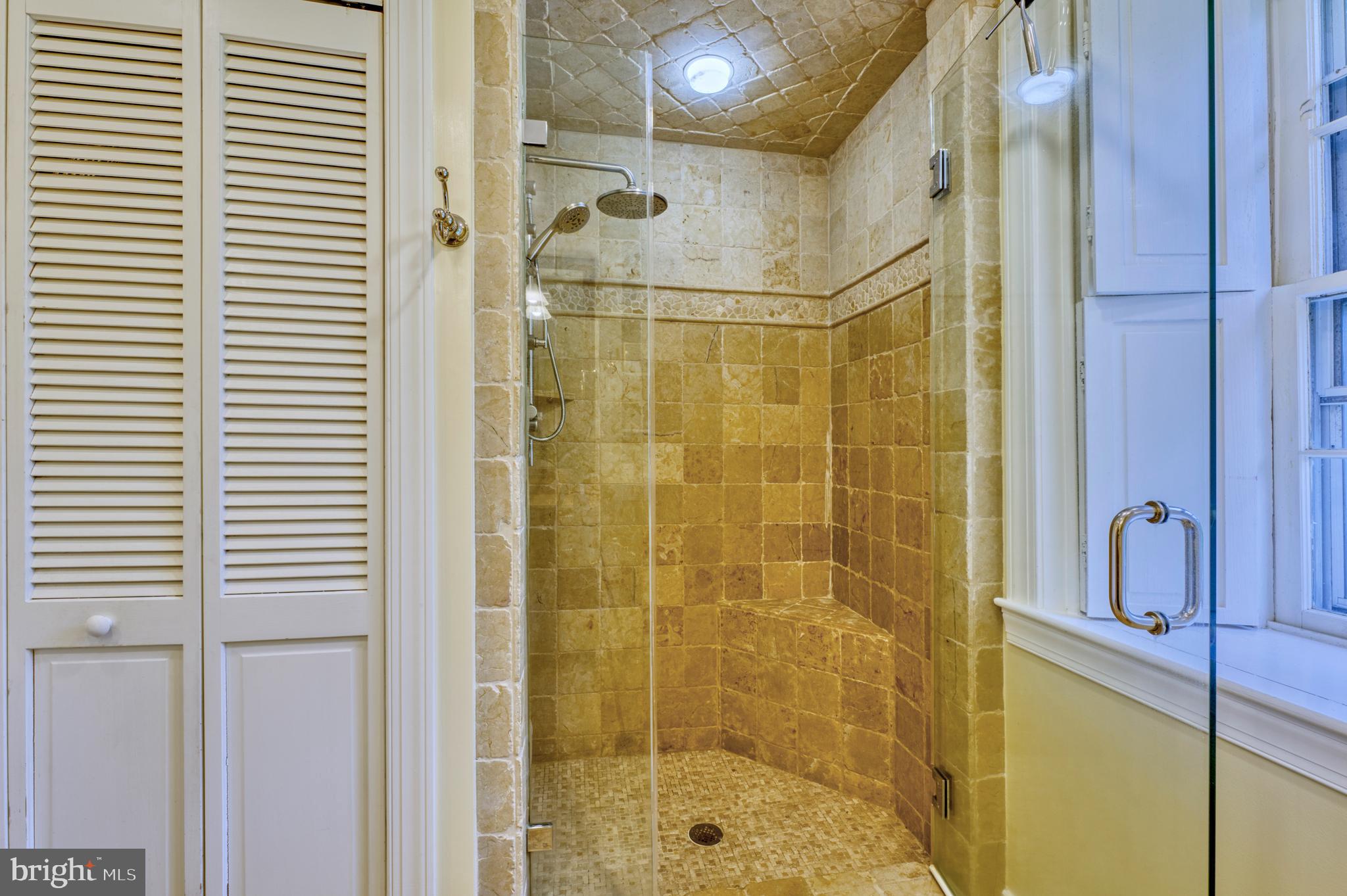 LINCOLN - Residential