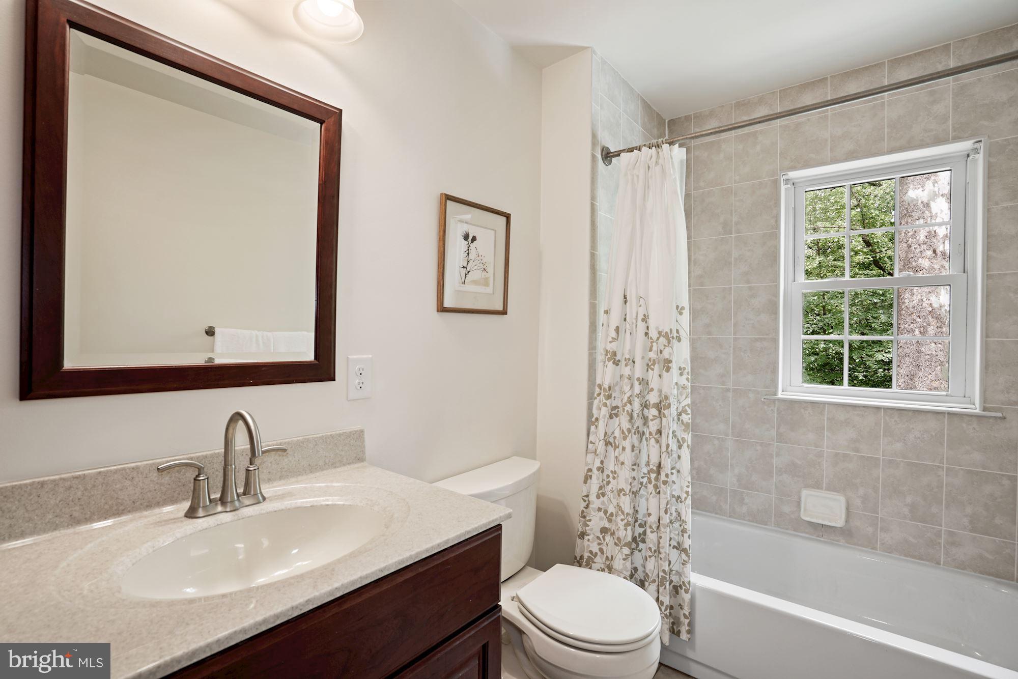 RIVER OAKS - Residential