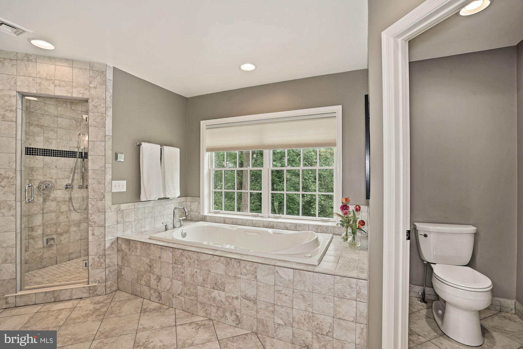 RIVER OAKS - Residential