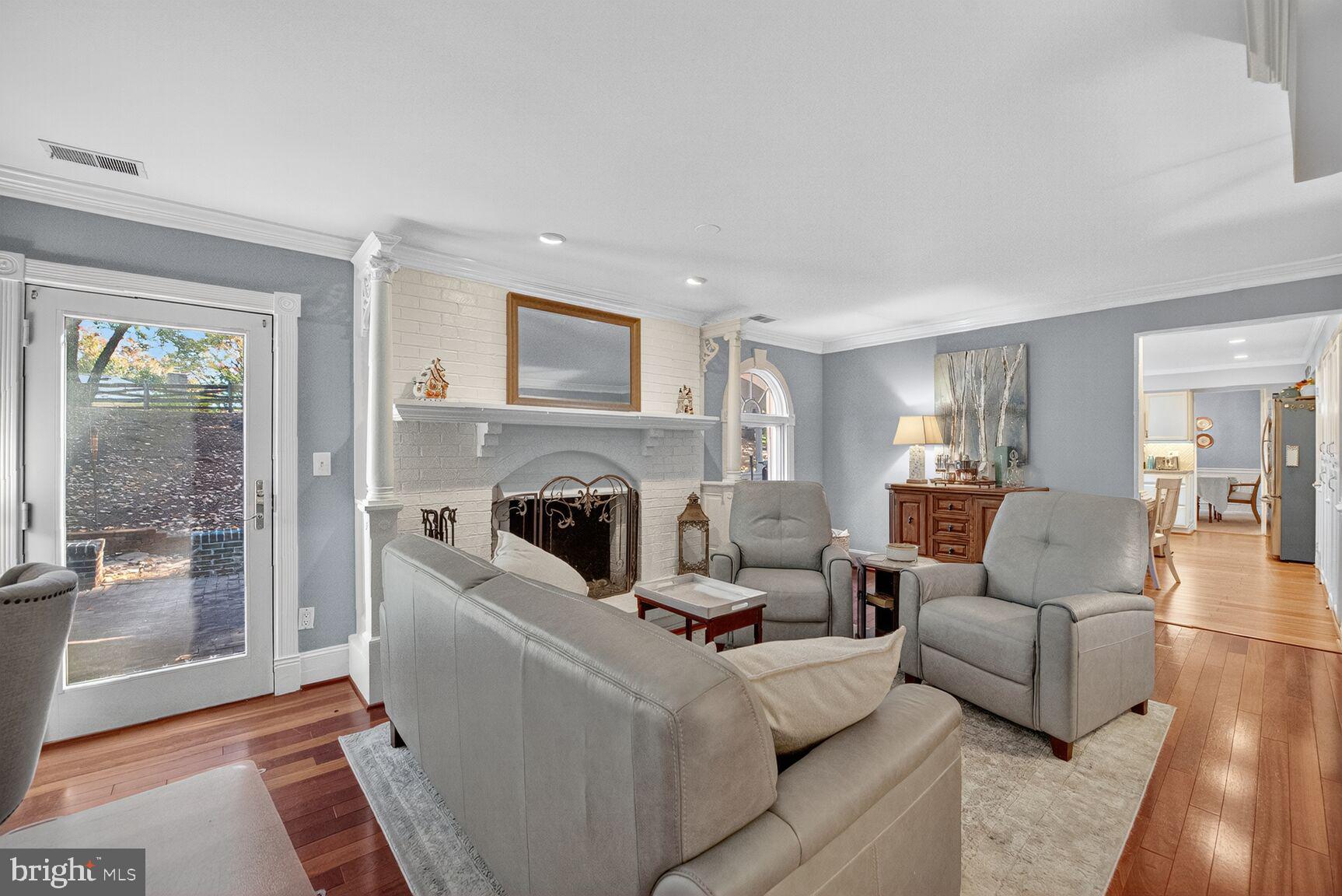 COUNTRYSIDE - Residential