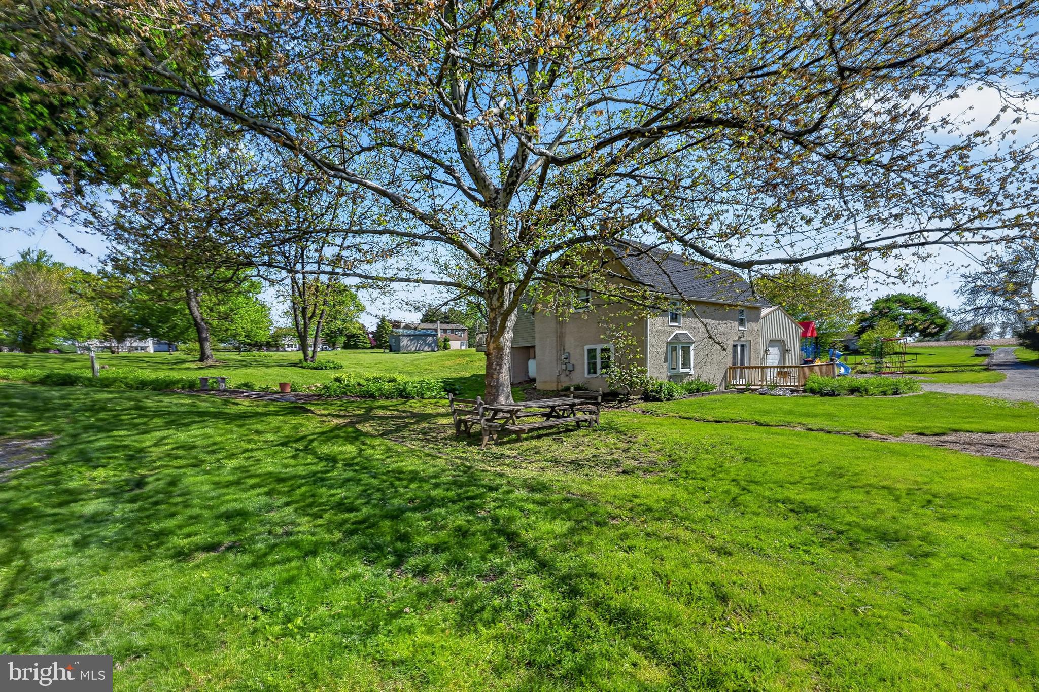 59 QUAKER ROAD