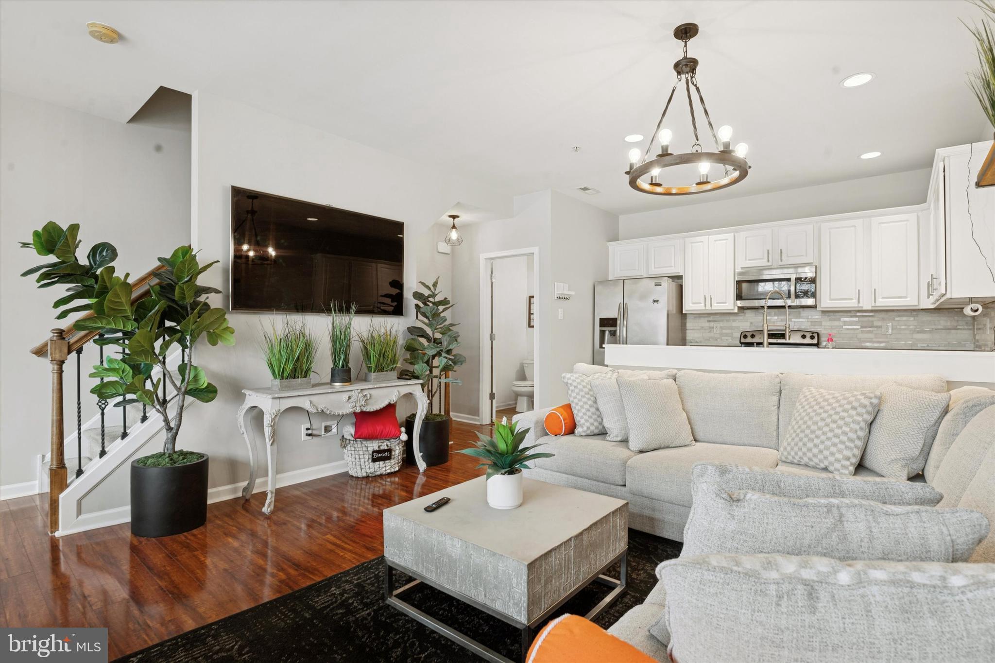 GREEN STREET MEWS - Residential