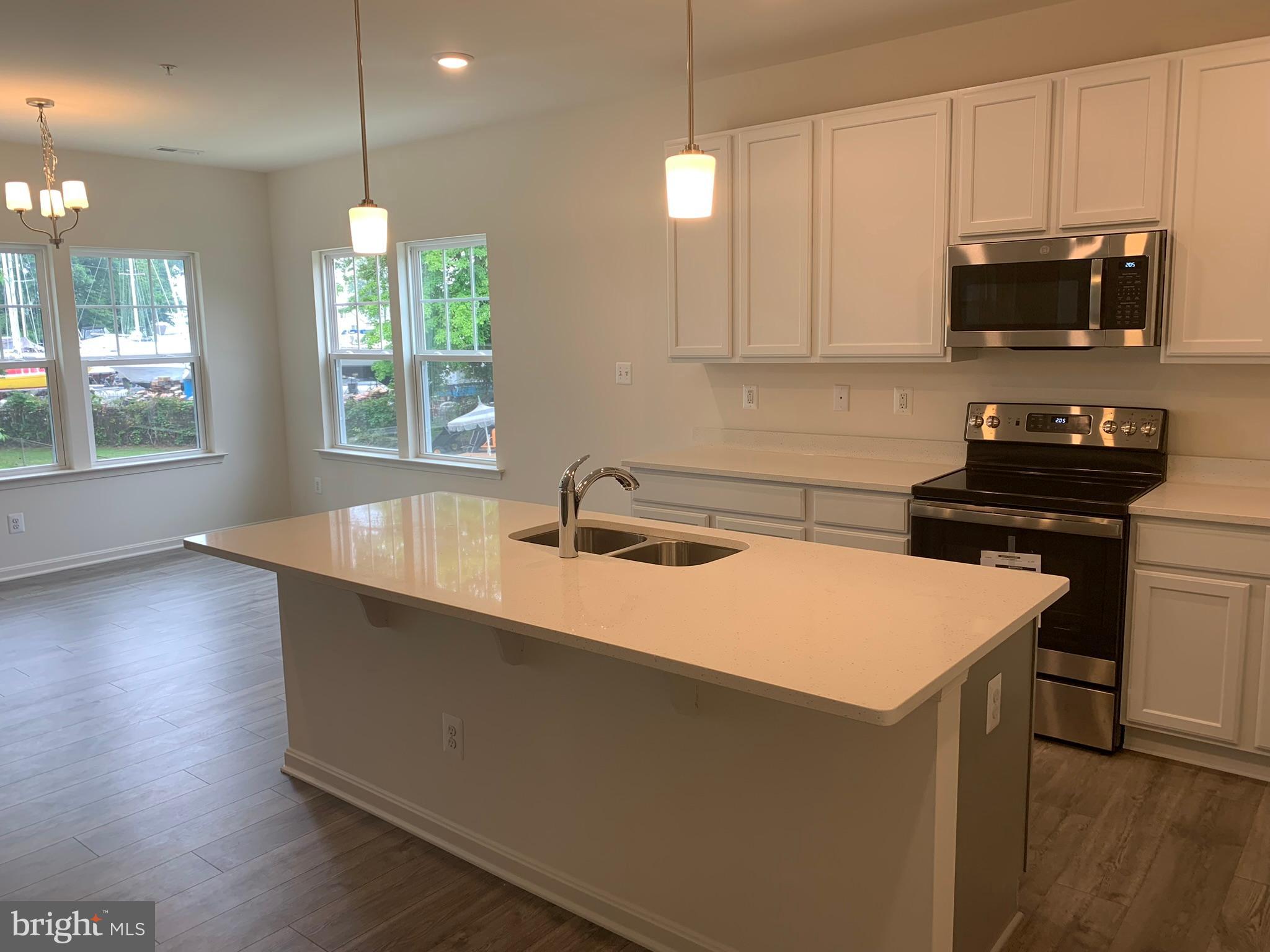 BOWLEYS QUARTERS - Residential