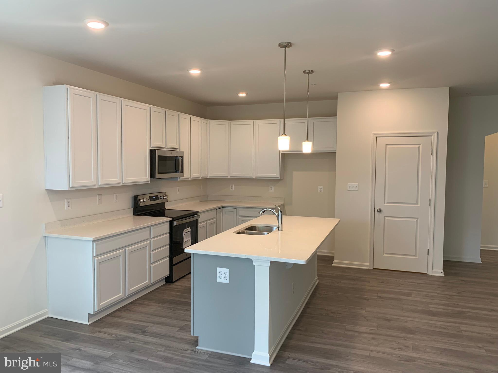 BOWLEYS QUARTERS - Residential