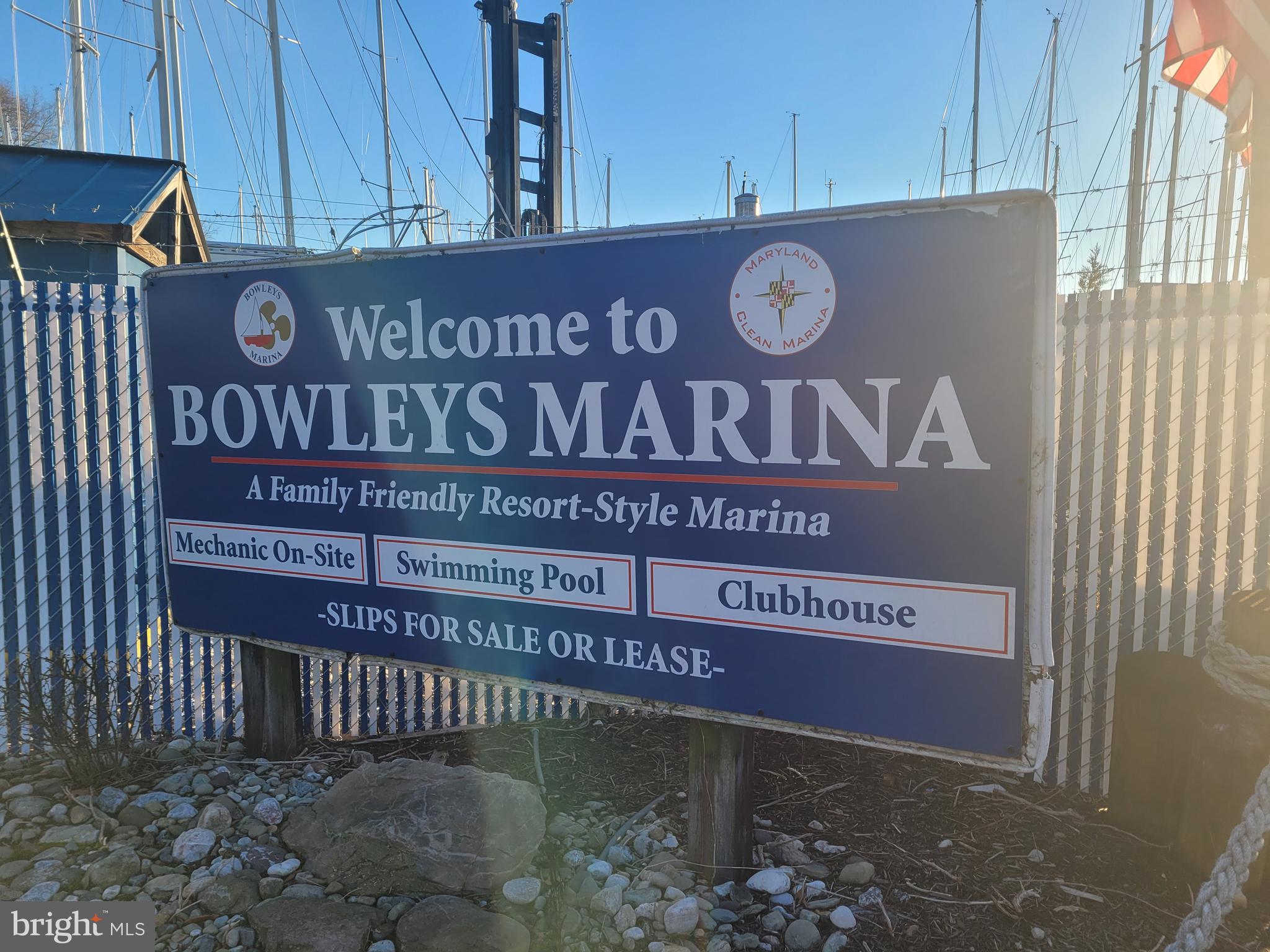 BOWLEYS QUARTERS - Residential