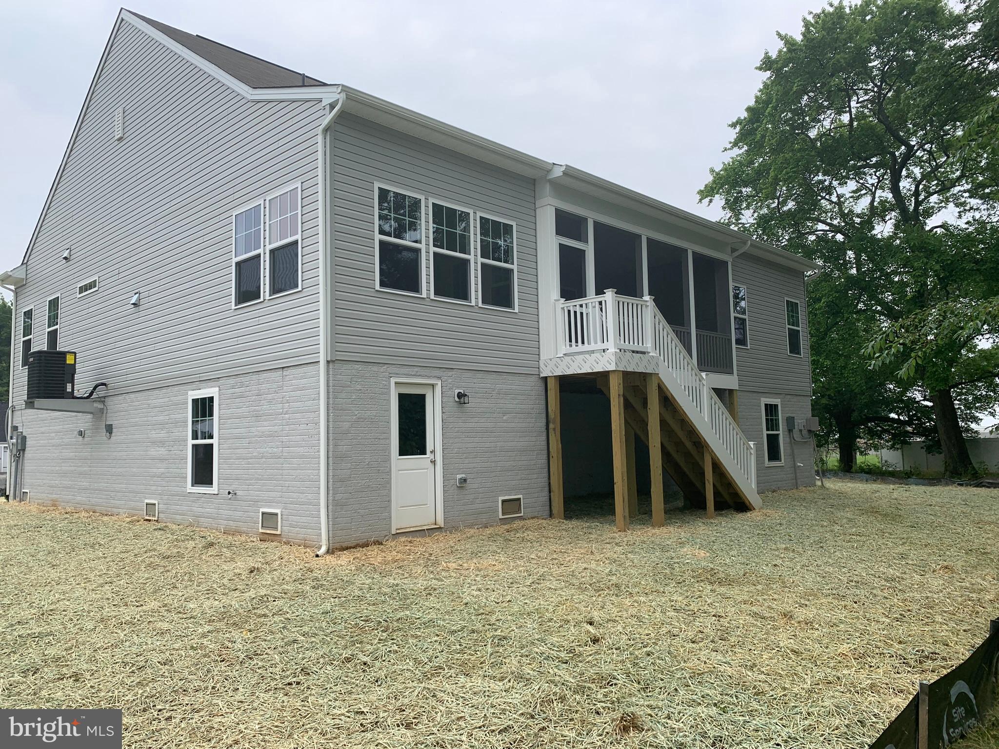 BOWLEYS QUARTERS - Residential