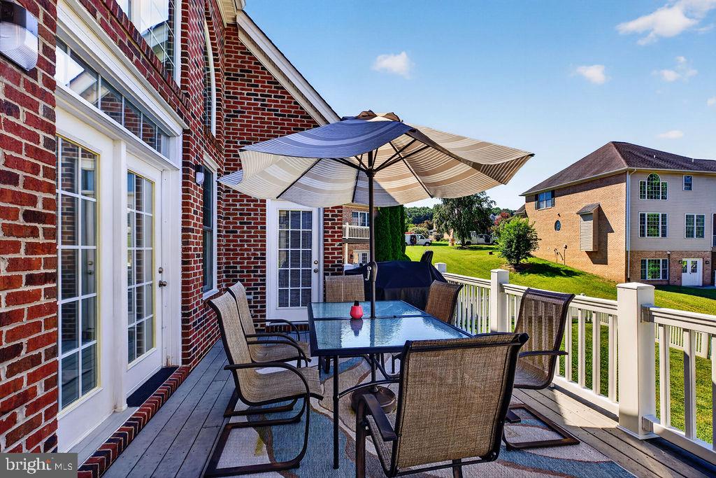 61 MEADOW GLEN DRIVE