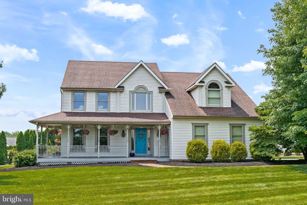 Photo of 101 MEADOW CREEK DR, LANDISVILLE, PA 17538 (MLS # PALA2037640)