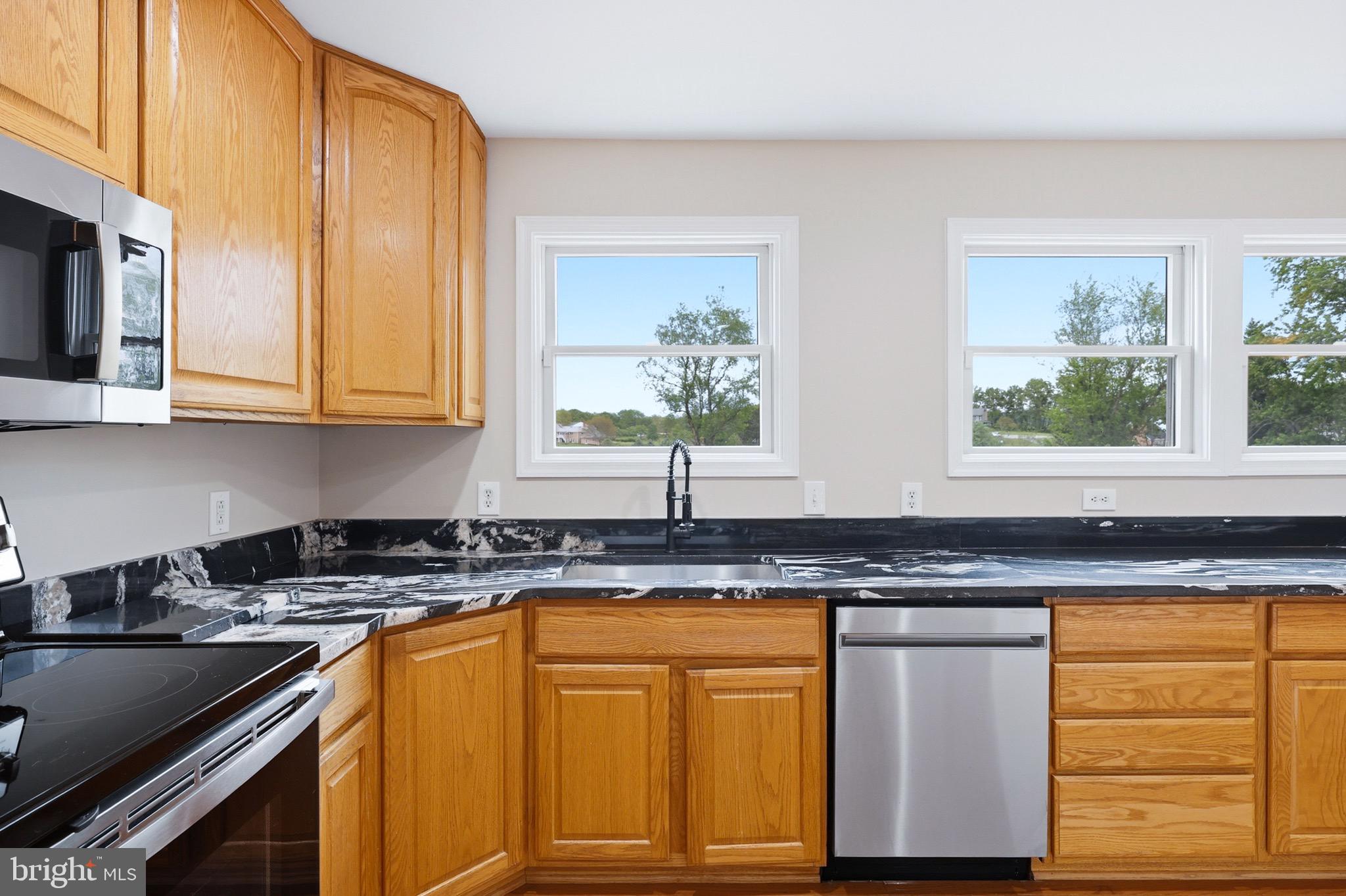CLOVERDALE HEIGHTS - Residential