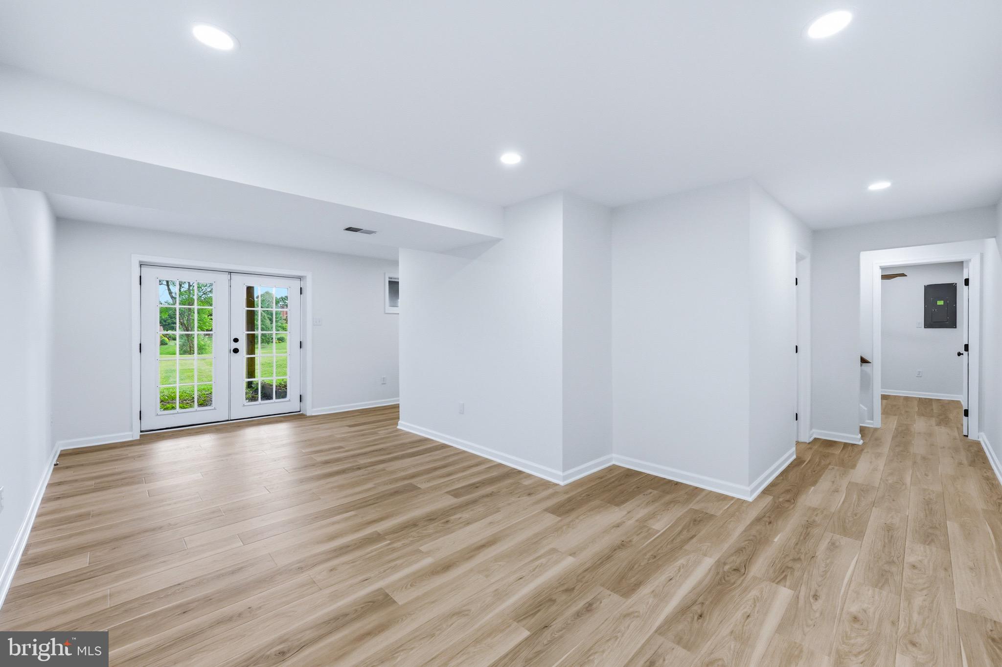 CLOVERDALE HEIGHTS - Residential