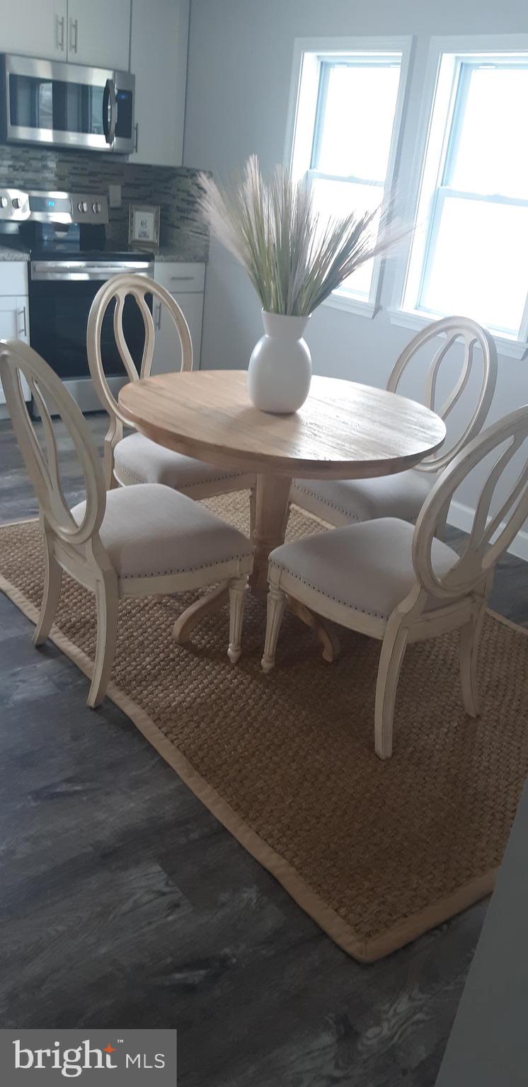 GEORGE JANSSEN - Residential