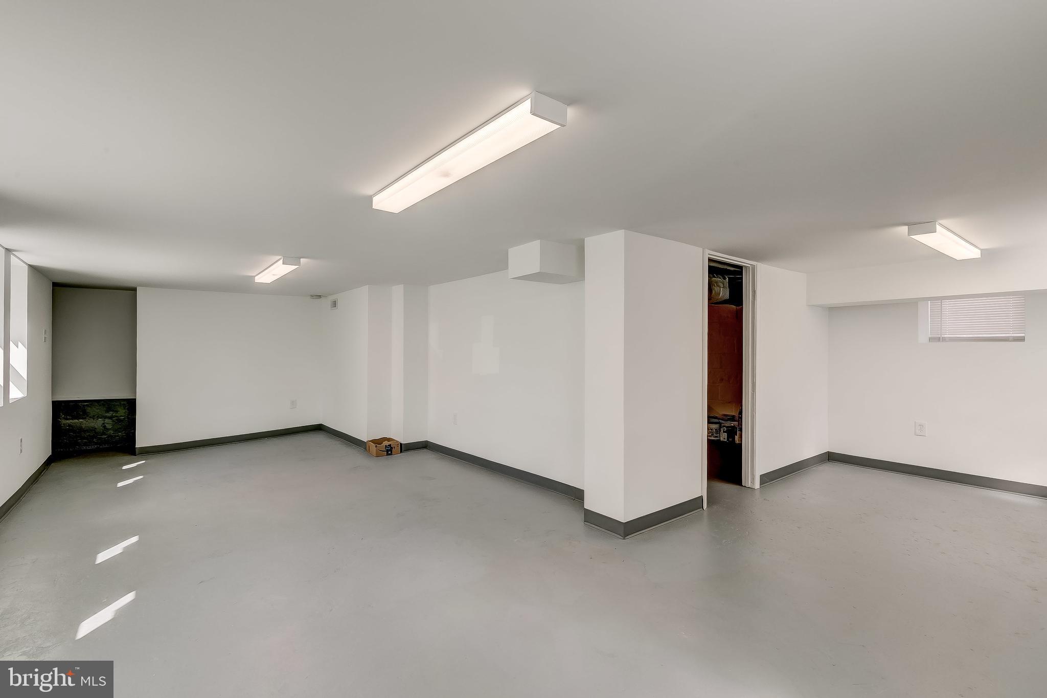 GEORGE JANSSEN - Residential