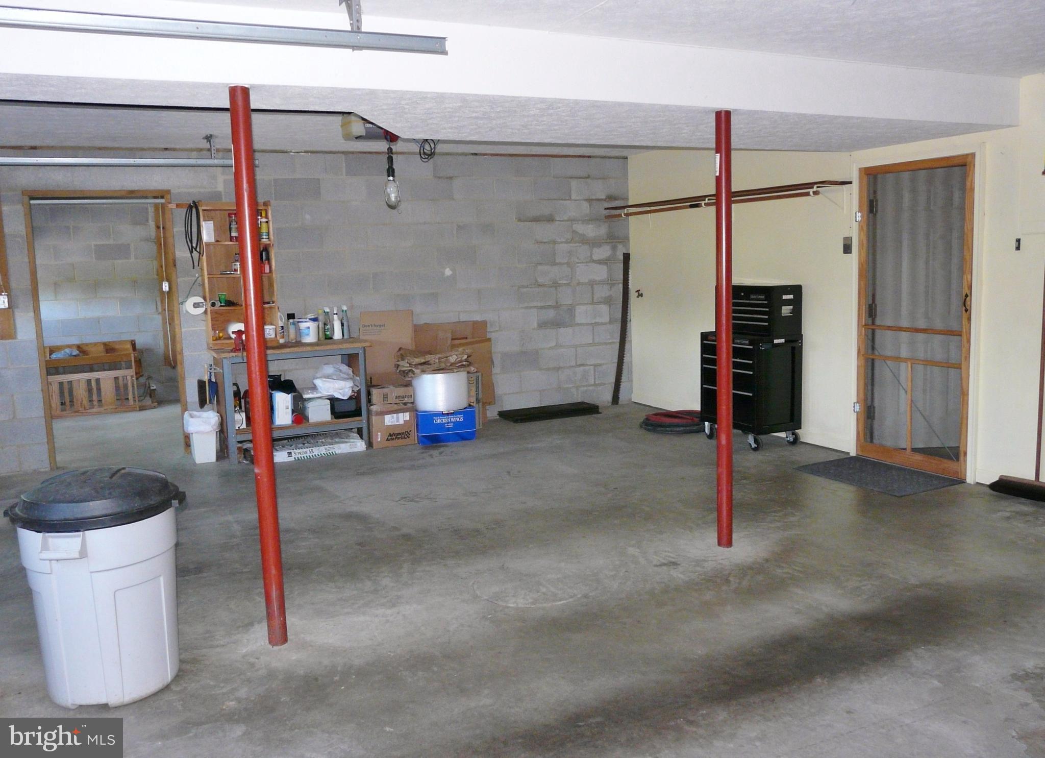 GREEN HILL ACRES - Residential