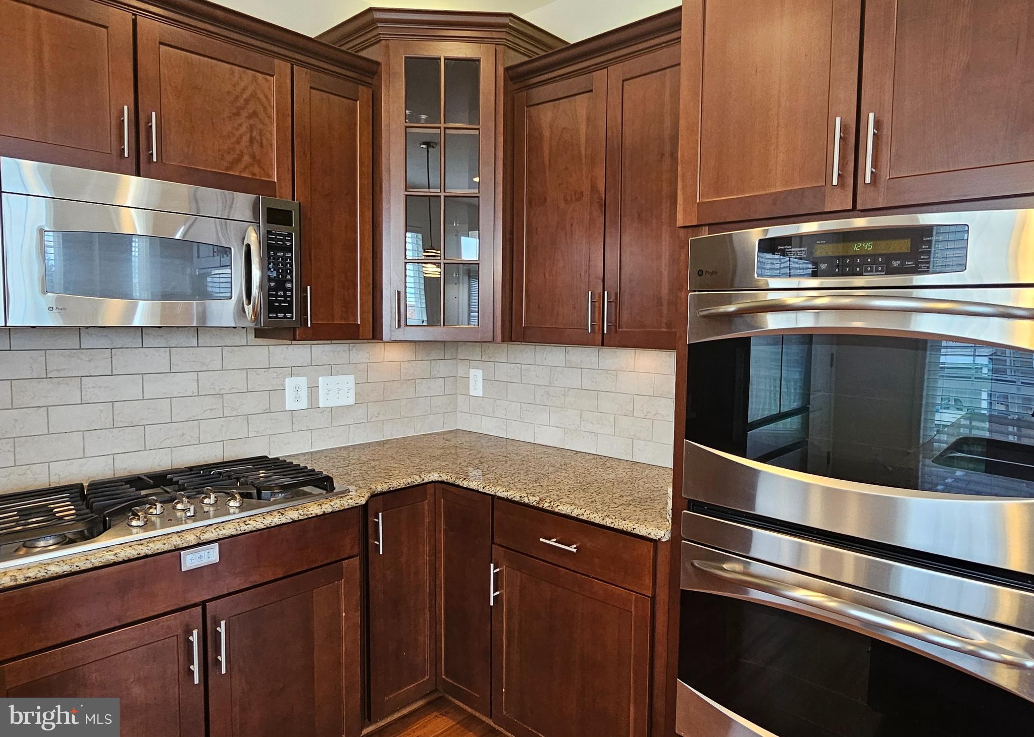 BRAMBLETON OVERLOOK - Residential