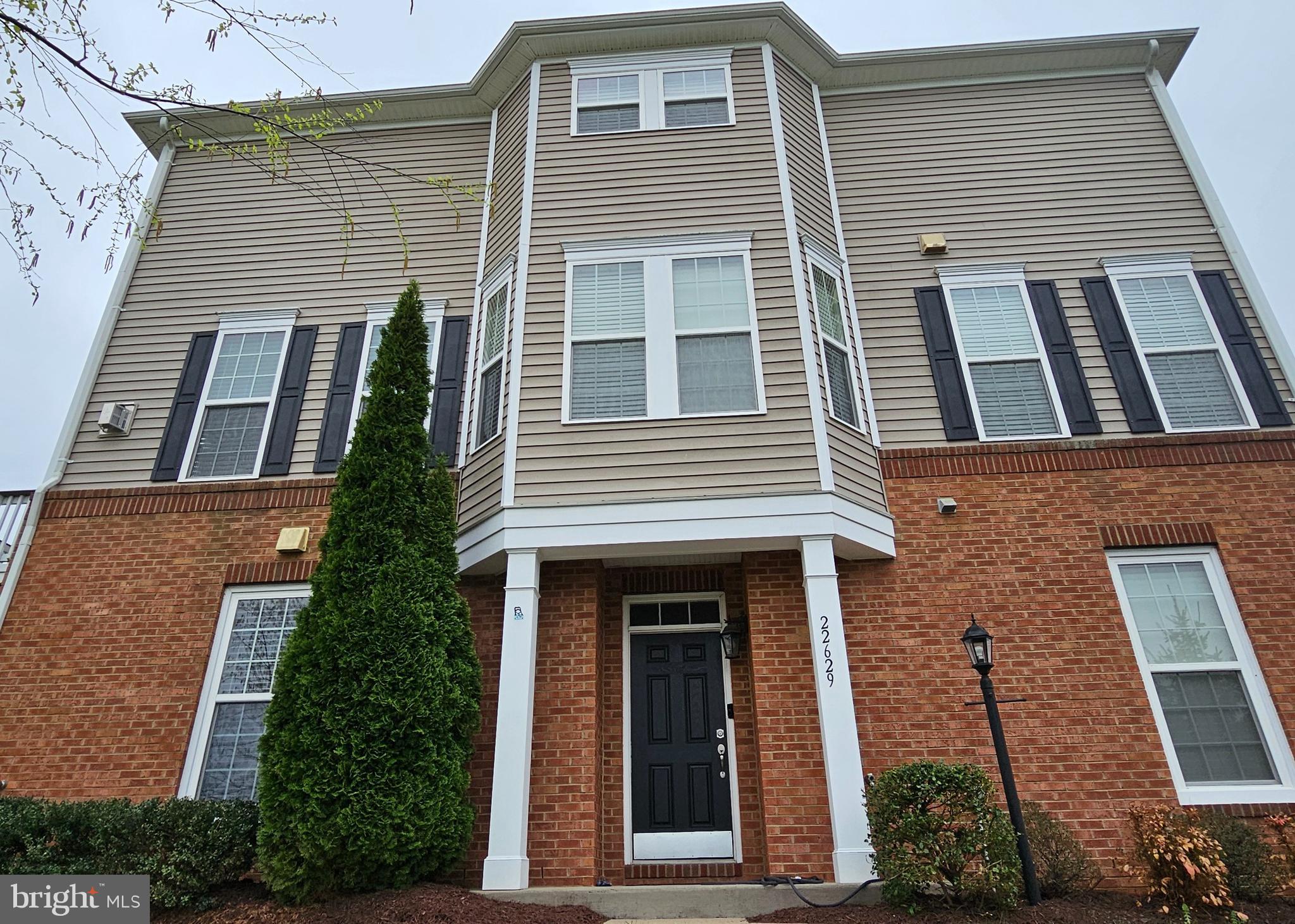 BRAMBLETON OVERLOOK - Residential