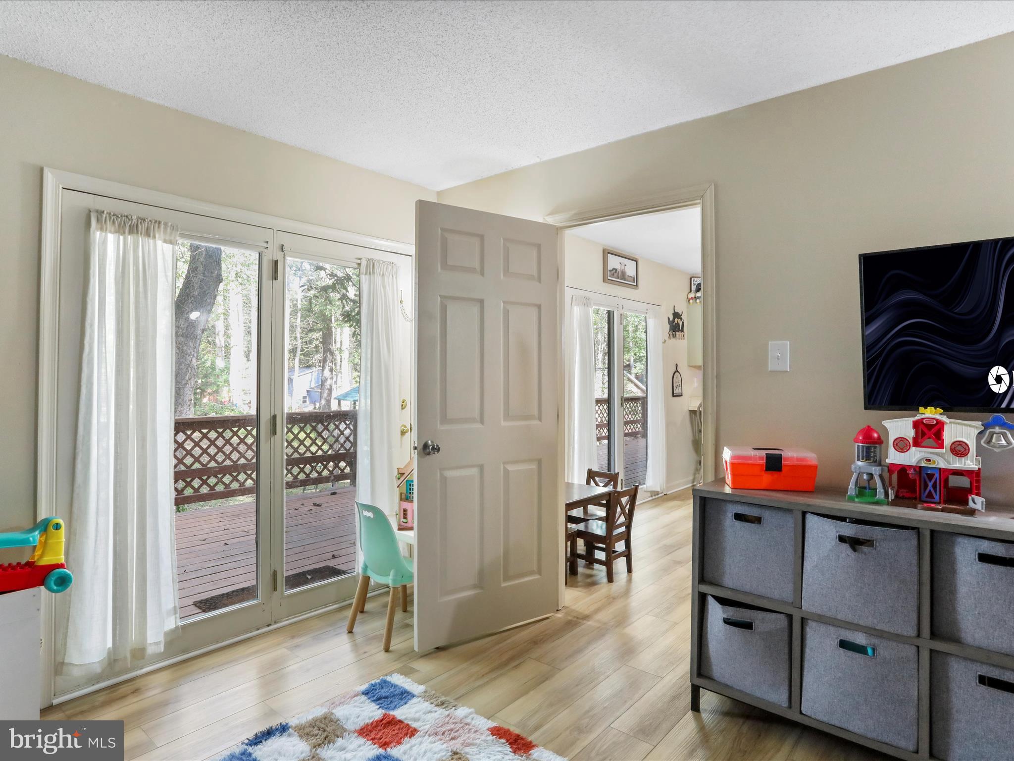 WOODBRIER MANOR - Residential