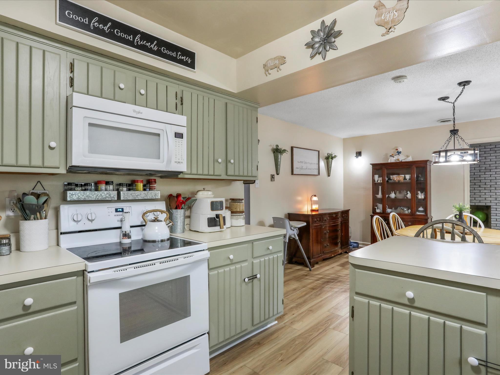 WOODBRIER MANOR - Residential