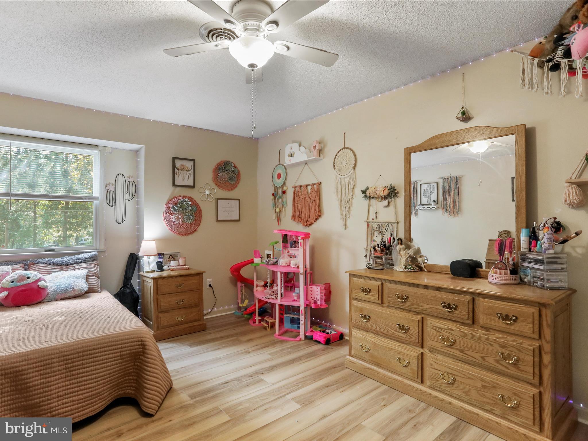 WOODBRIER MANOR - Residential