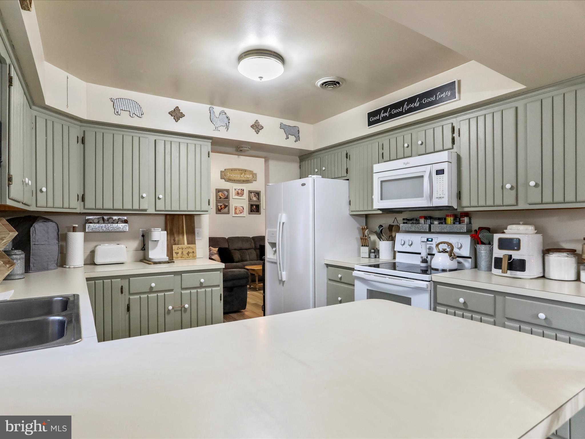 WOODBRIER MANOR - Residential