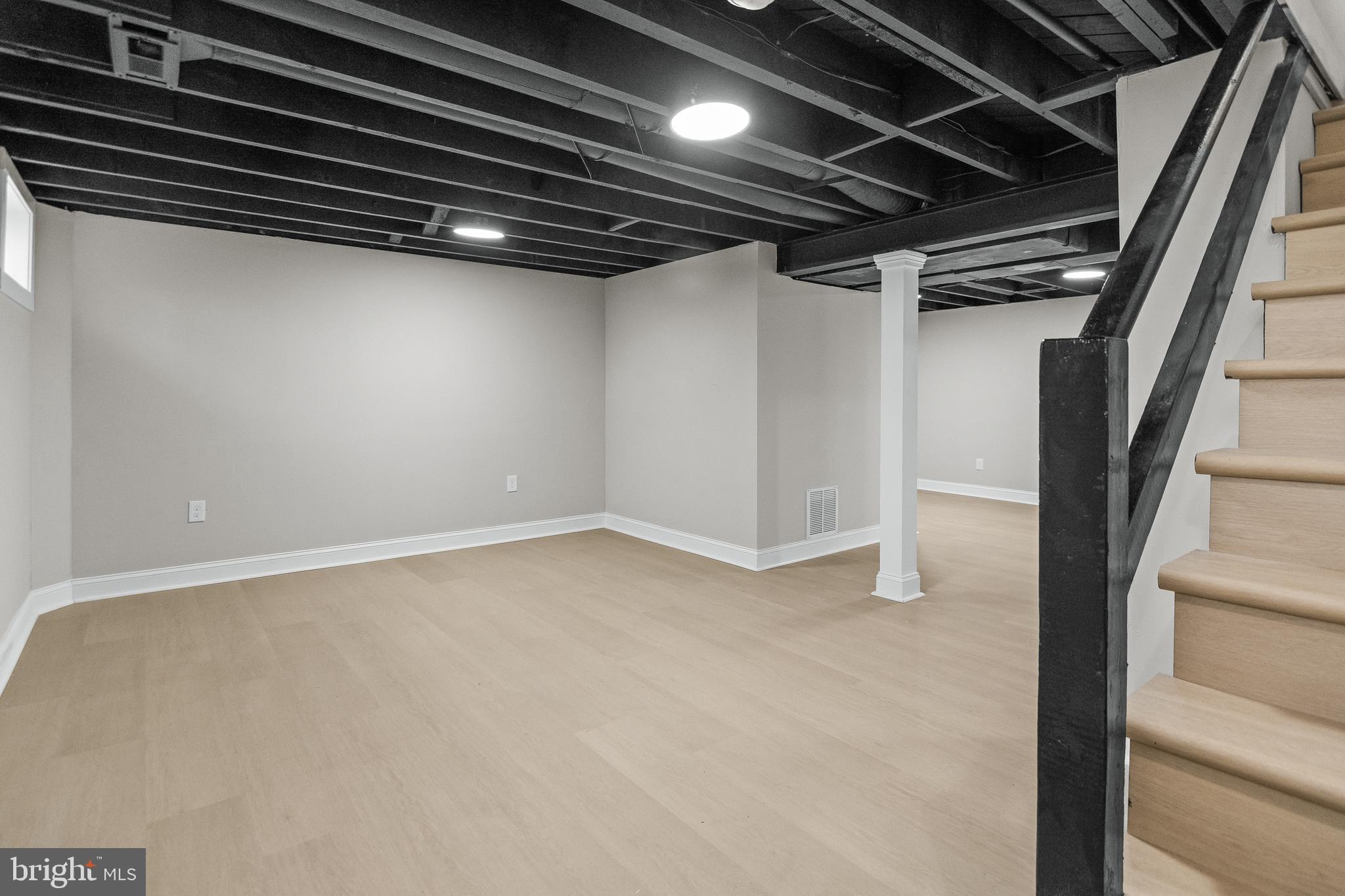 RAMBLEWOOD - Residential