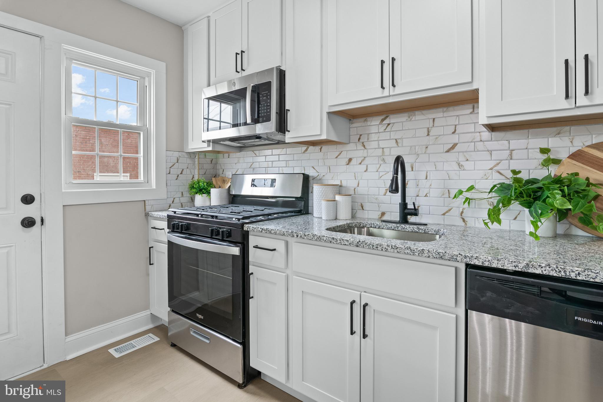 RAMBLEWOOD - Residential