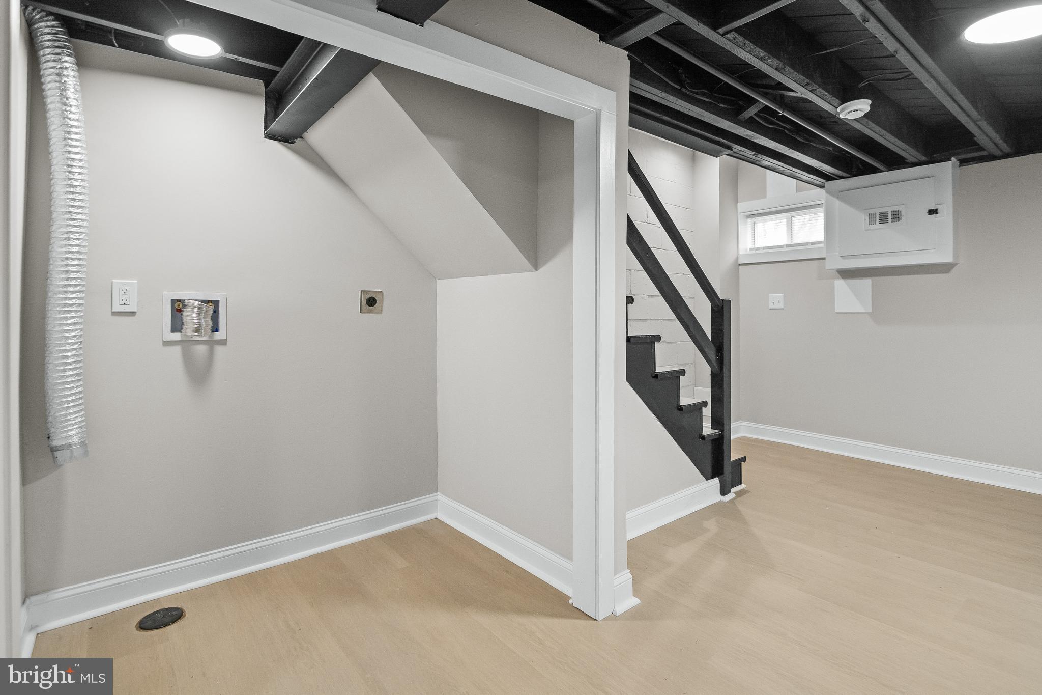 RAMBLEWOOD - Residential