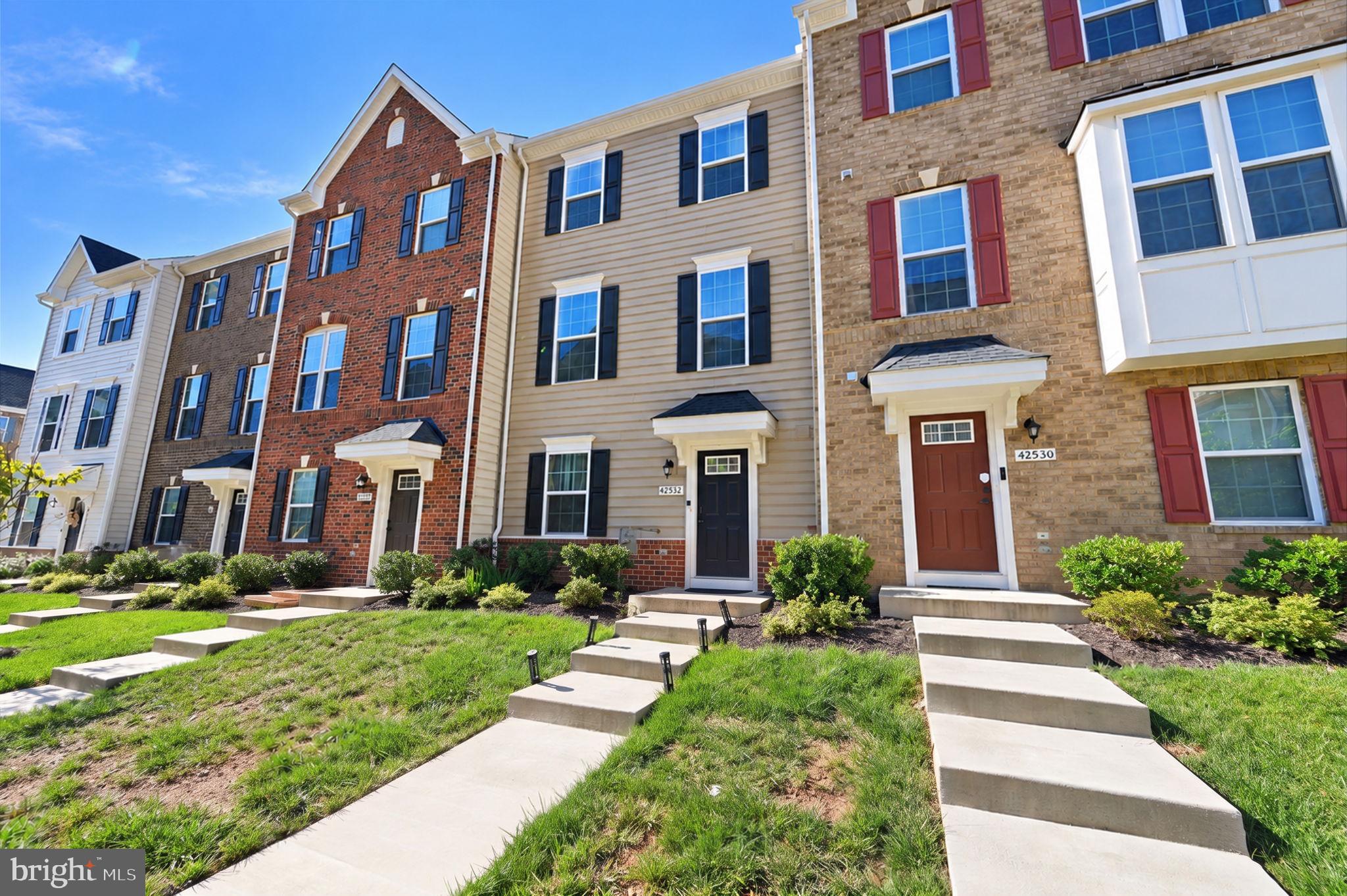 42532 TIBER FALLS SQUARE