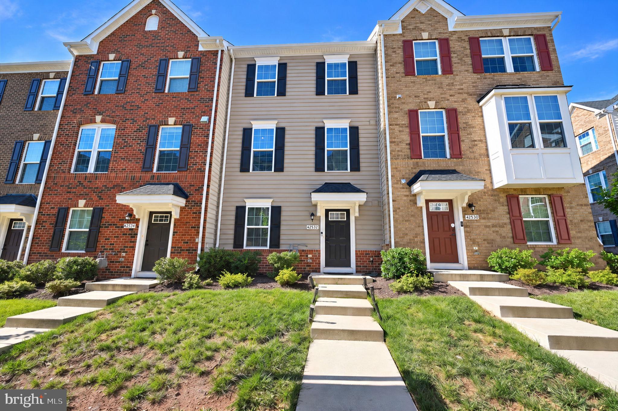 42532 TIBER FALLS SQUARE