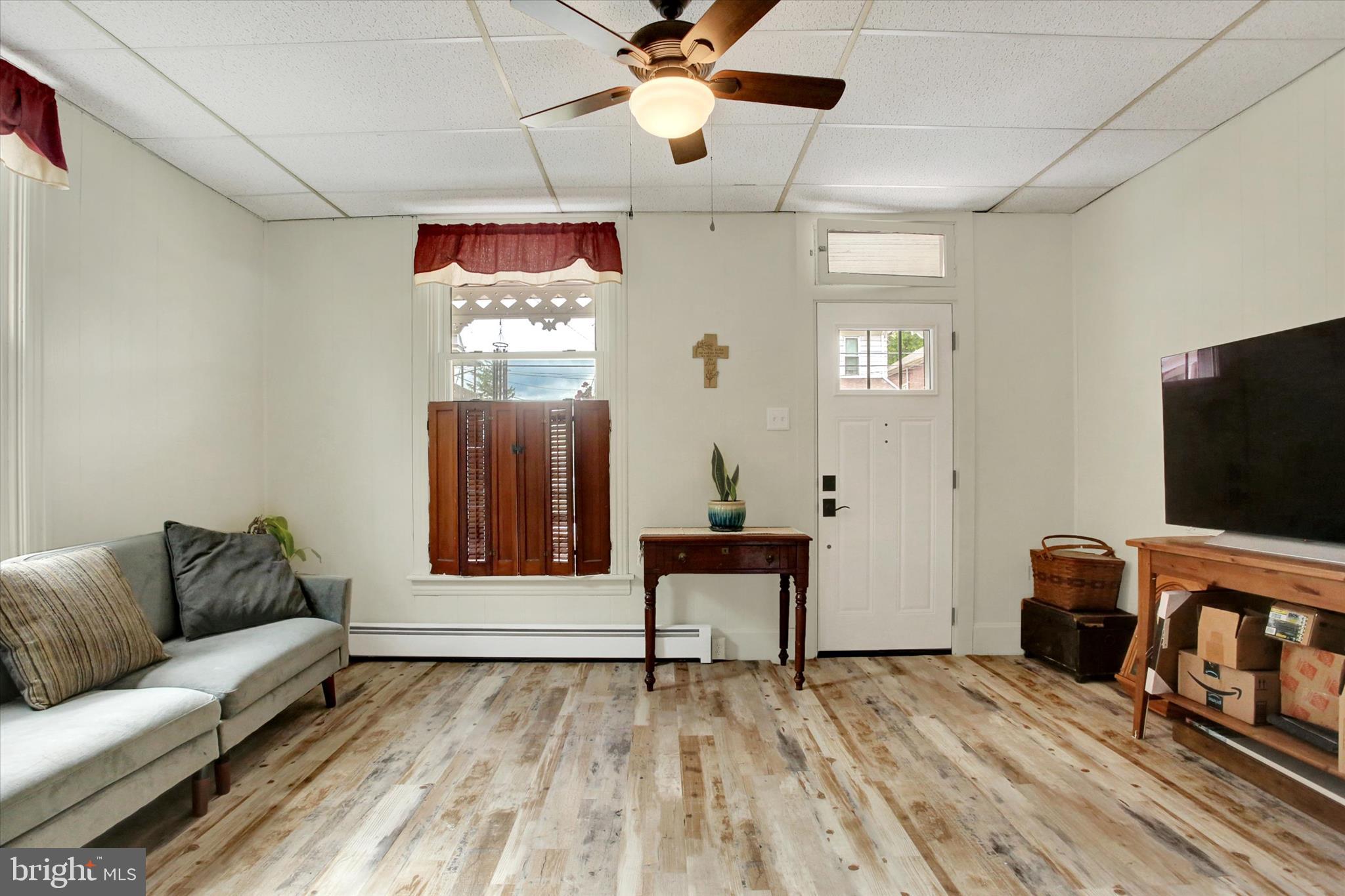 ELIZABETH TWP - Residential
