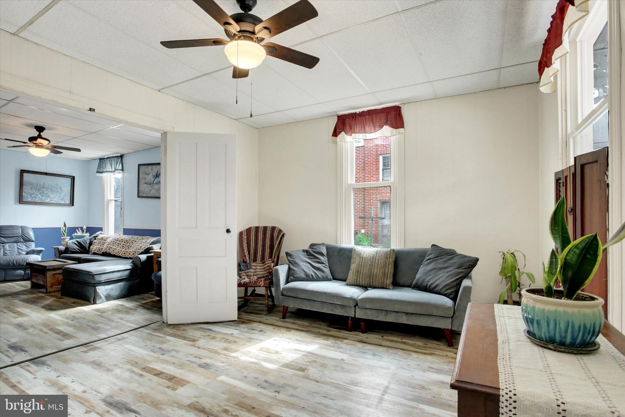 ELIZABETH TWP - Residential