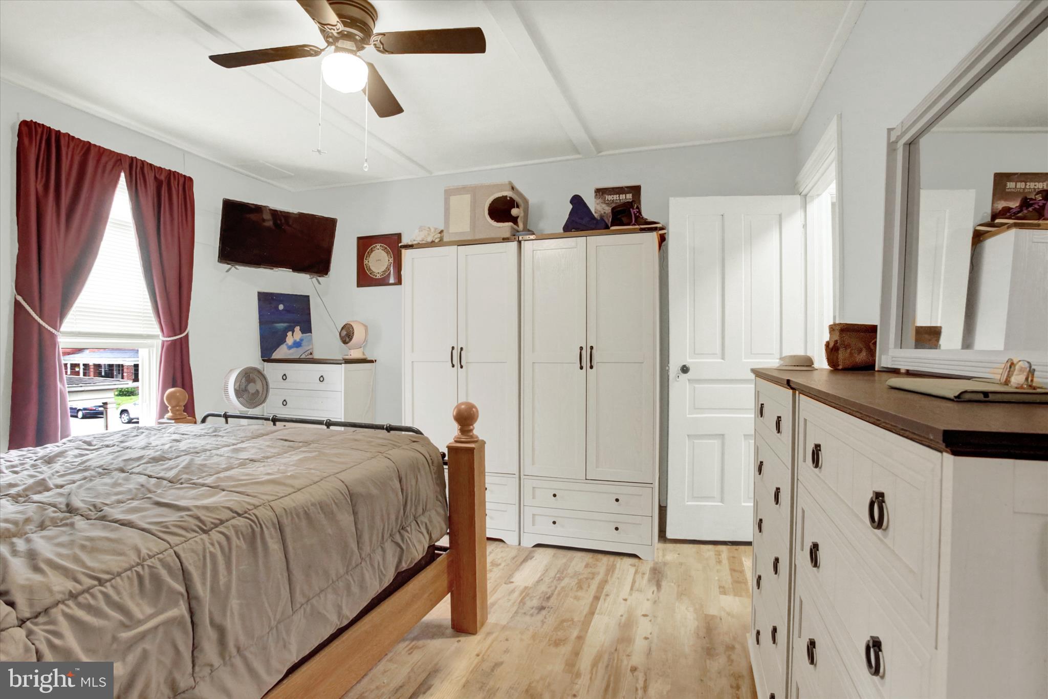 ELIZABETH TWP - Residential