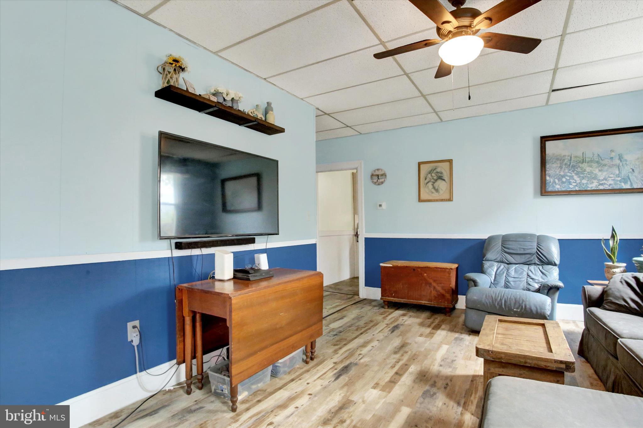 ELIZABETH TWP - Residential