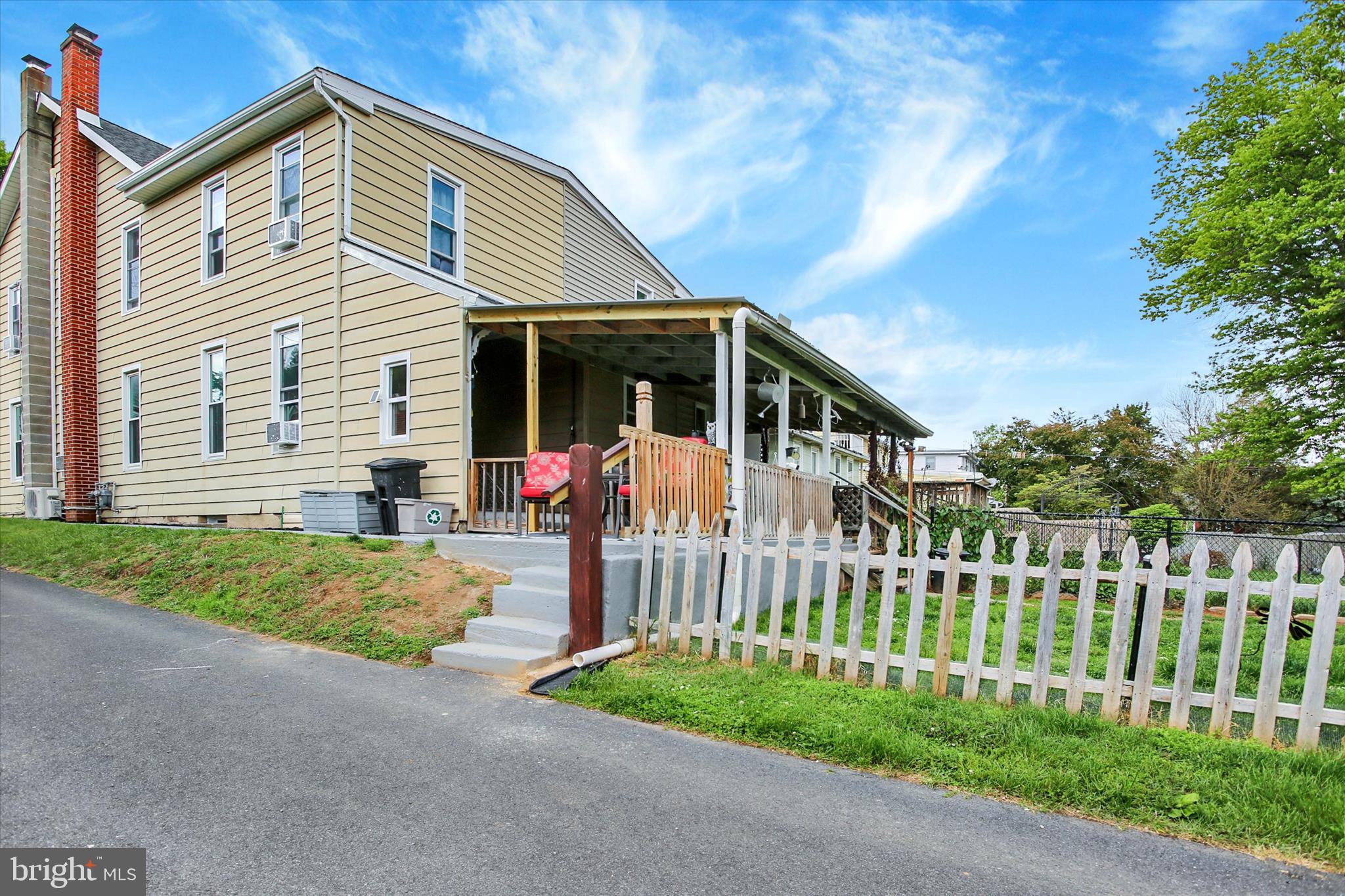 ELIZABETH TWP - Residential