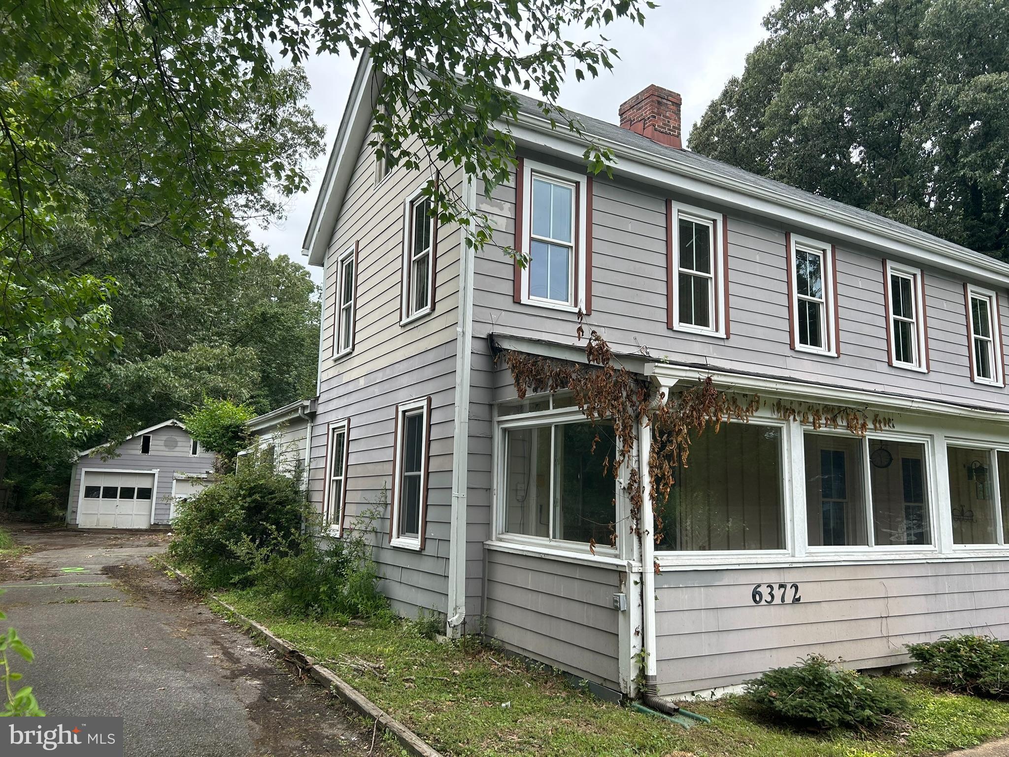6372 SHADY SIDE ROAD W