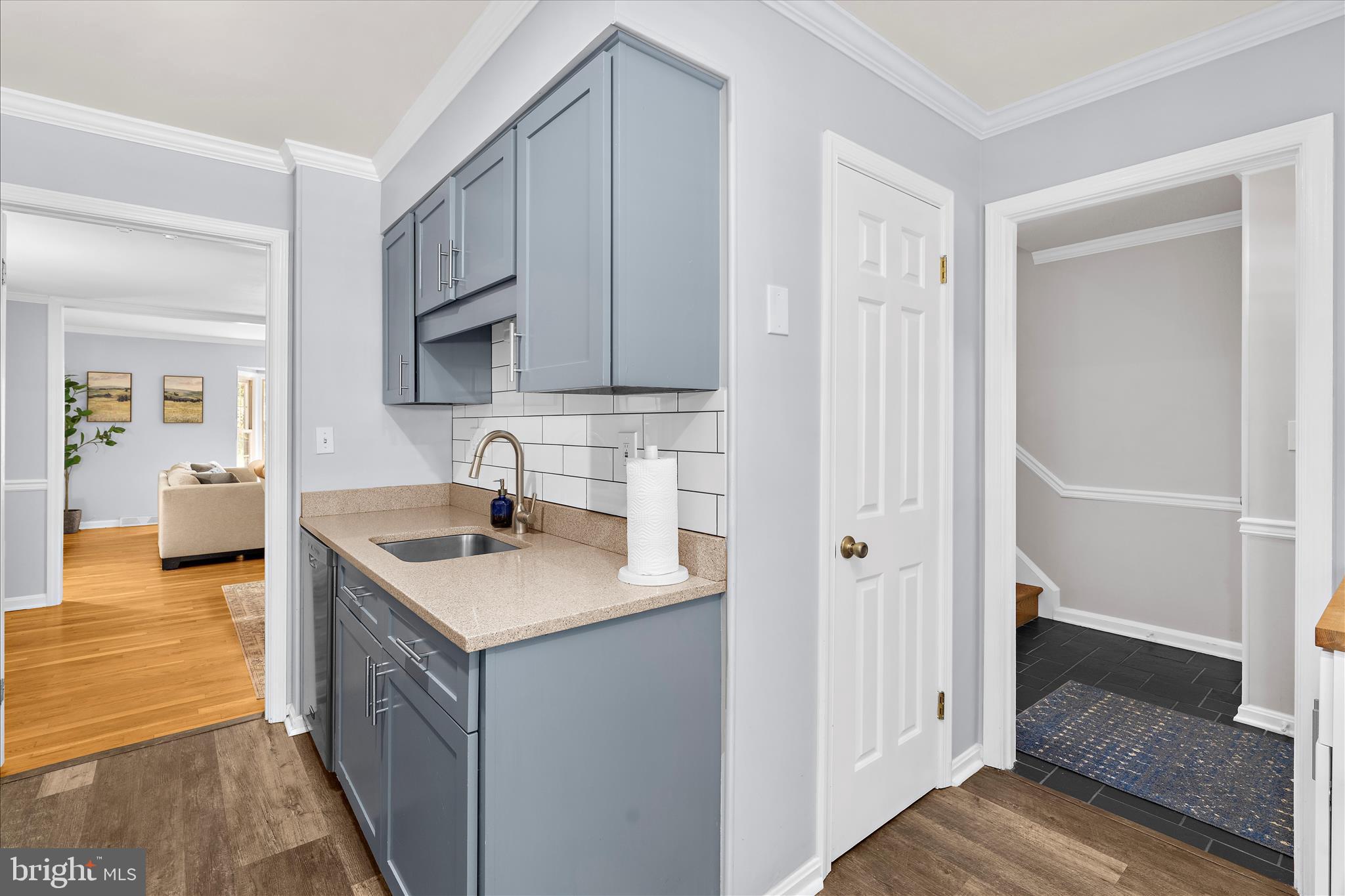 BAY HILLS - Residential