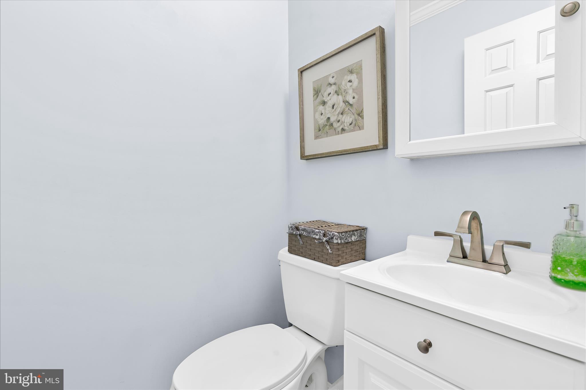 BAY HILLS - Residential