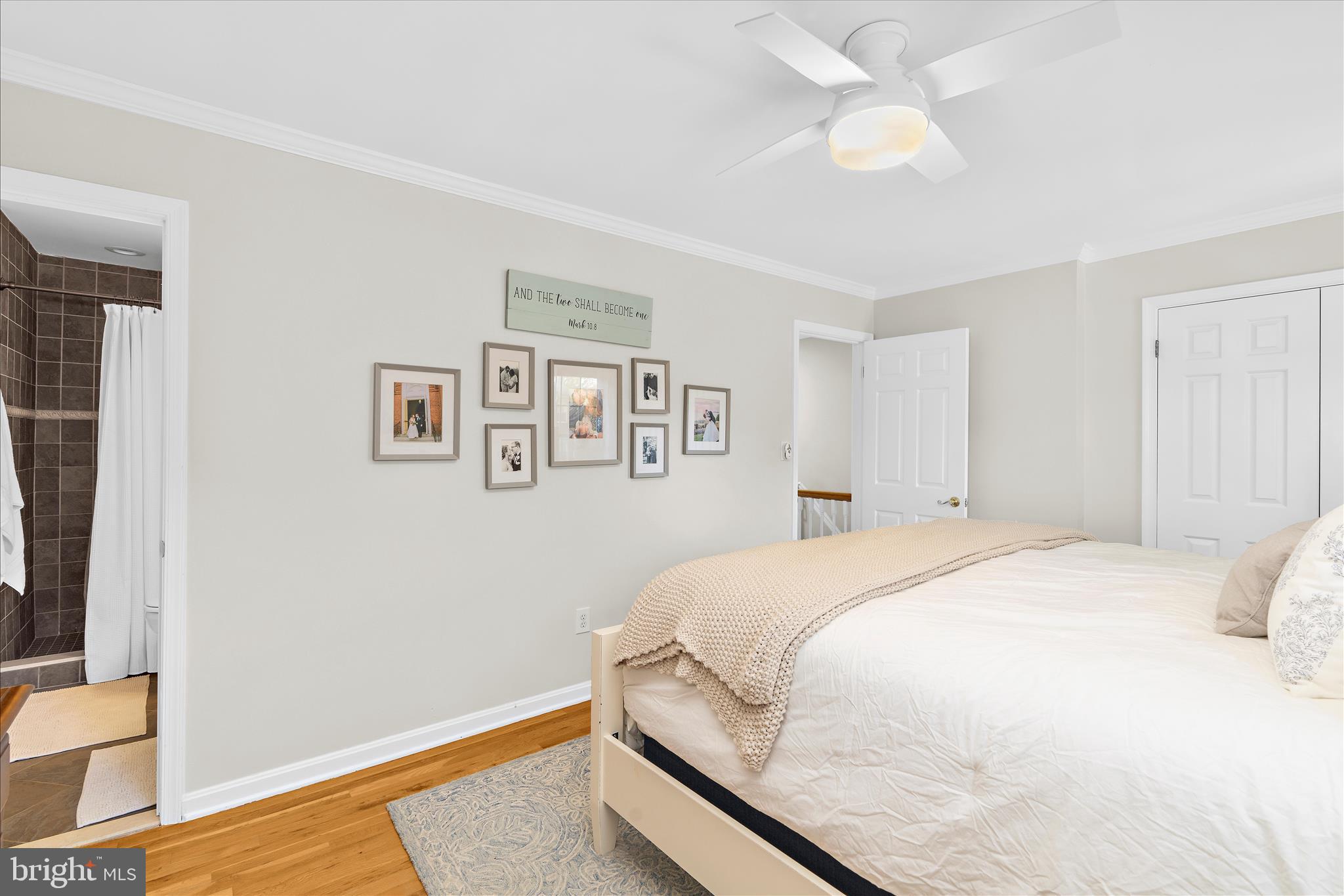 BAY HILLS - Residential