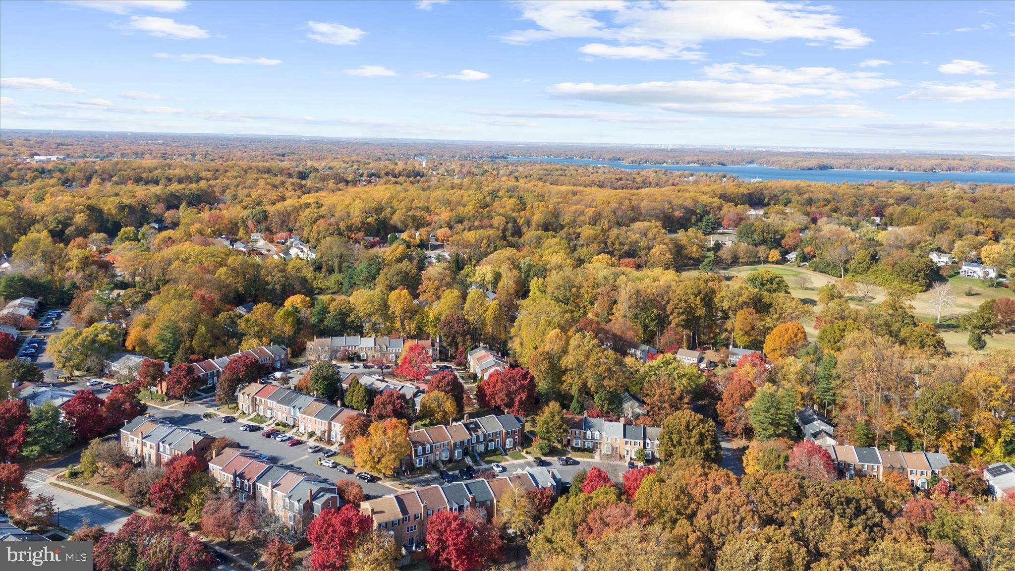 BAY HILLS - Residential