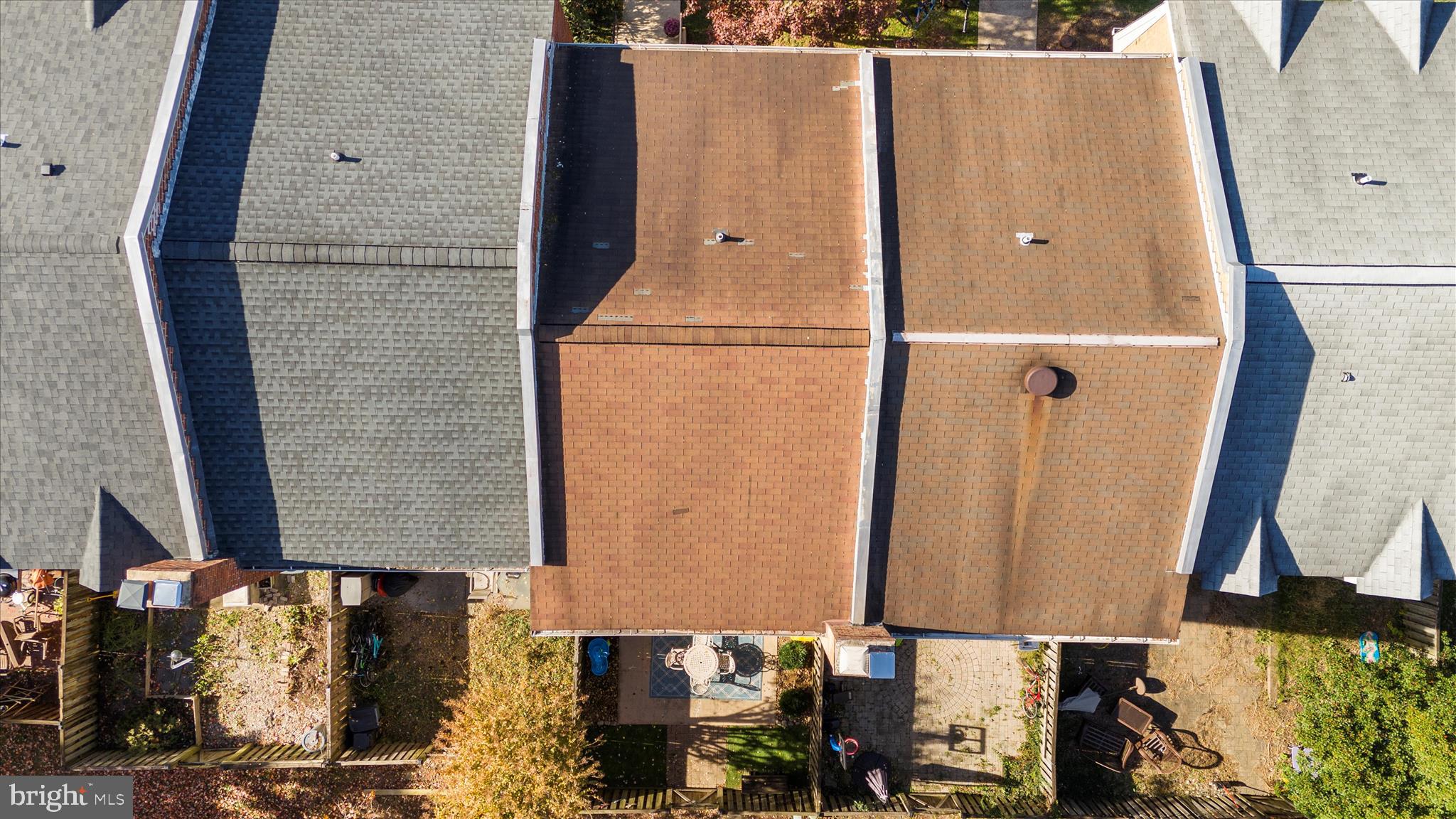 BAY HILLS - Residential