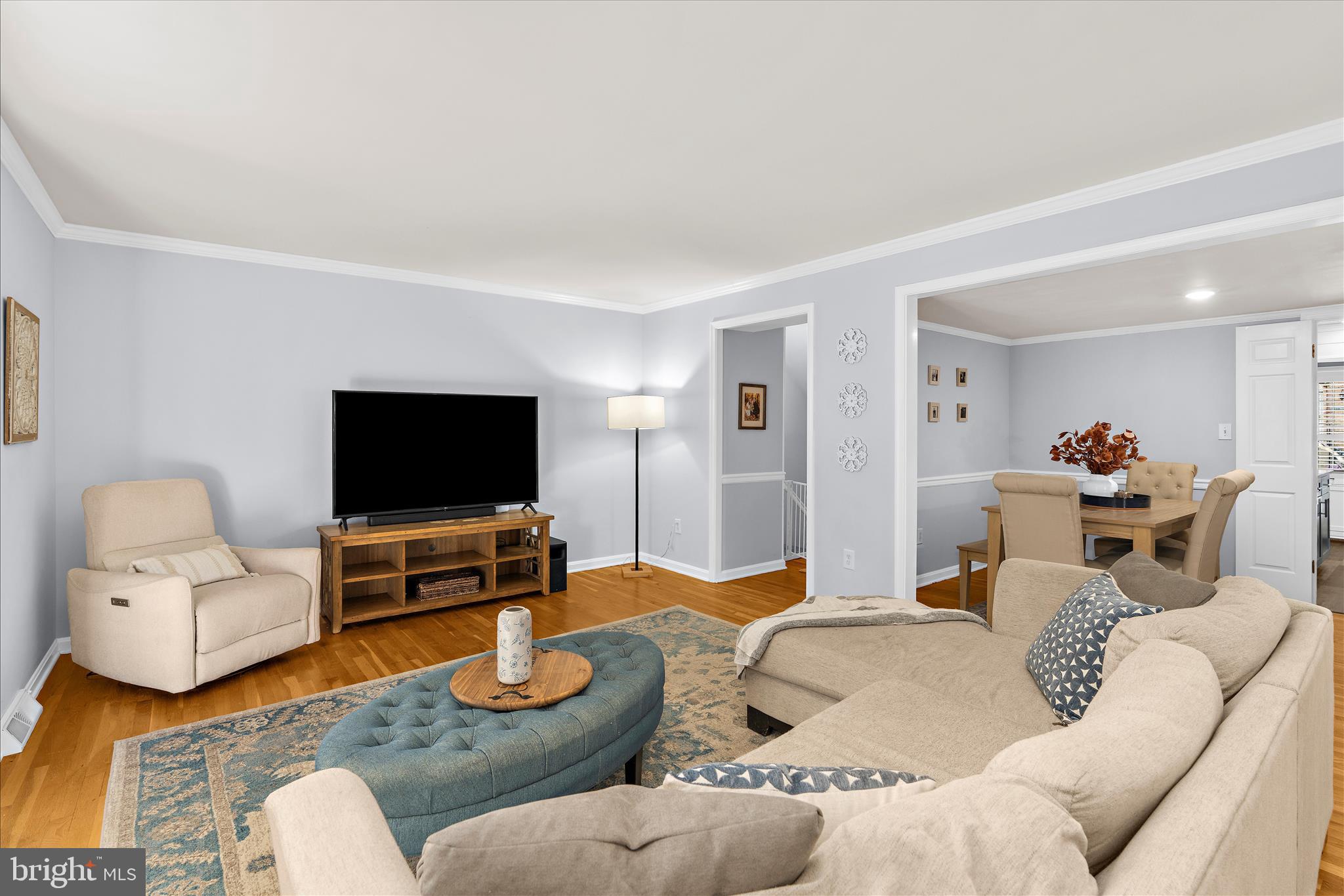 BAY HILLS - Residential