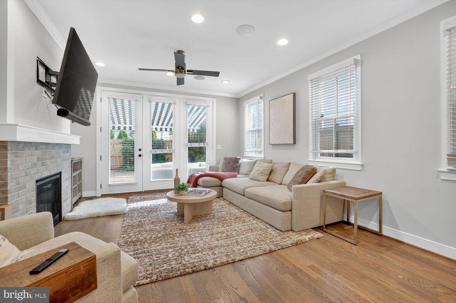 ALEXANDRIA - Residential