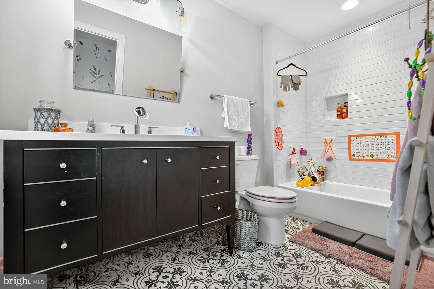 ALEXANDRIA - Residential