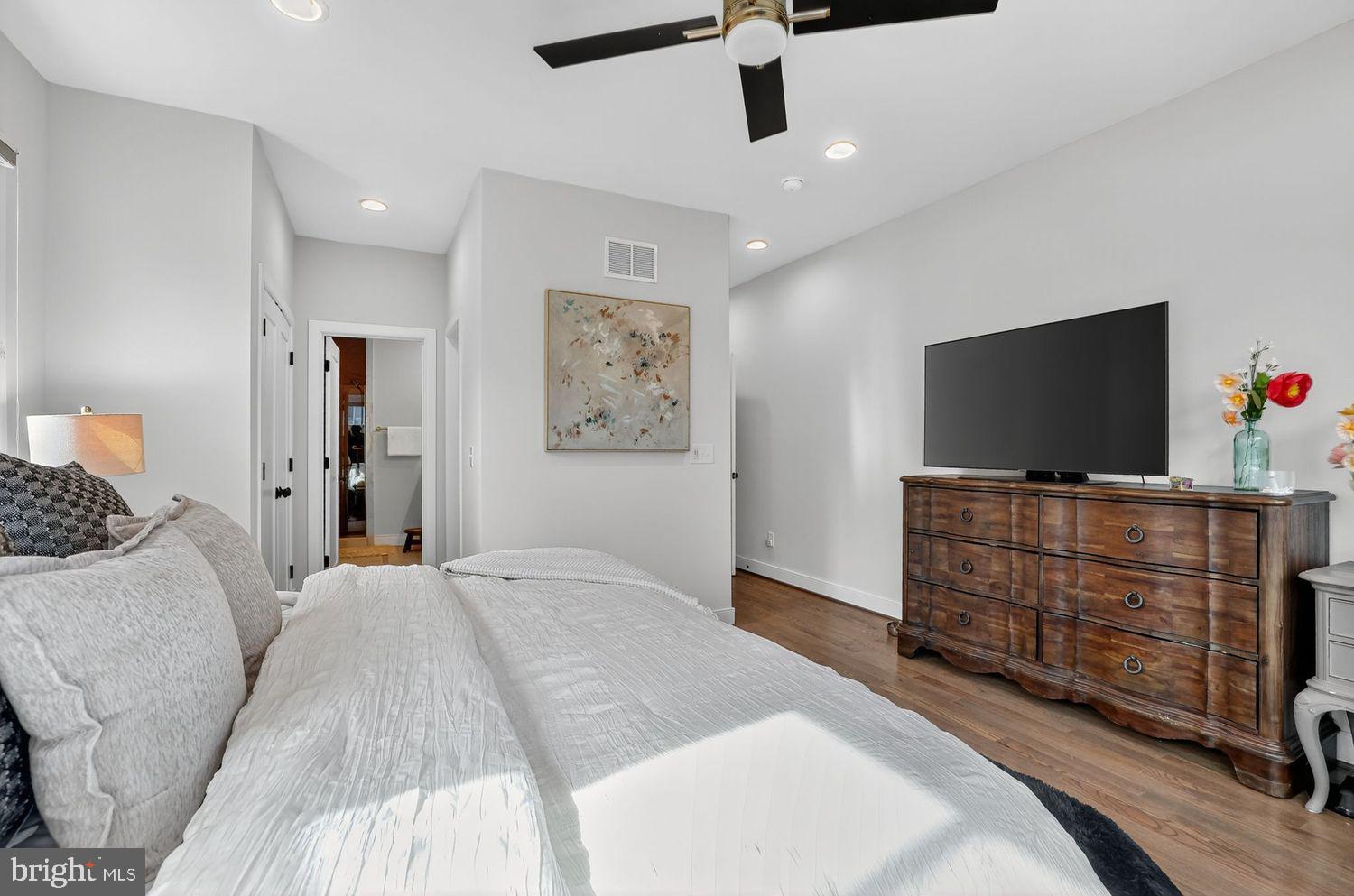 ALEXANDRIA - Residential