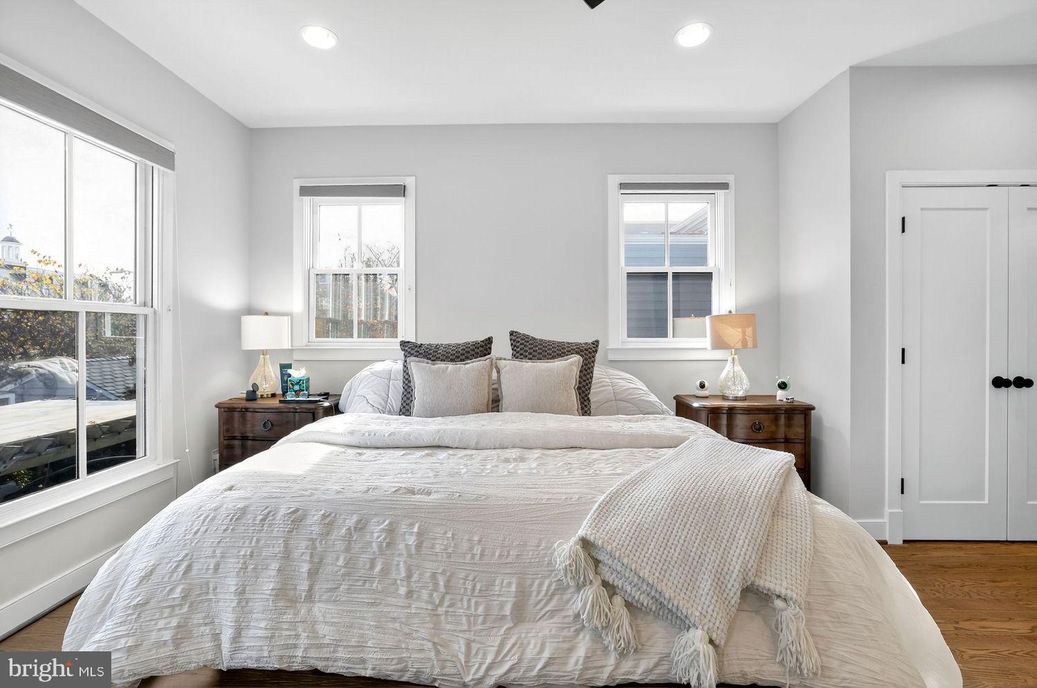 ALEXANDRIA - Residential