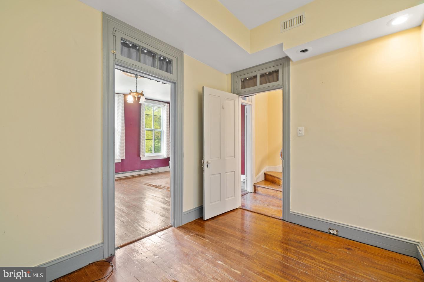 UNION SQUARE - Residential Lease