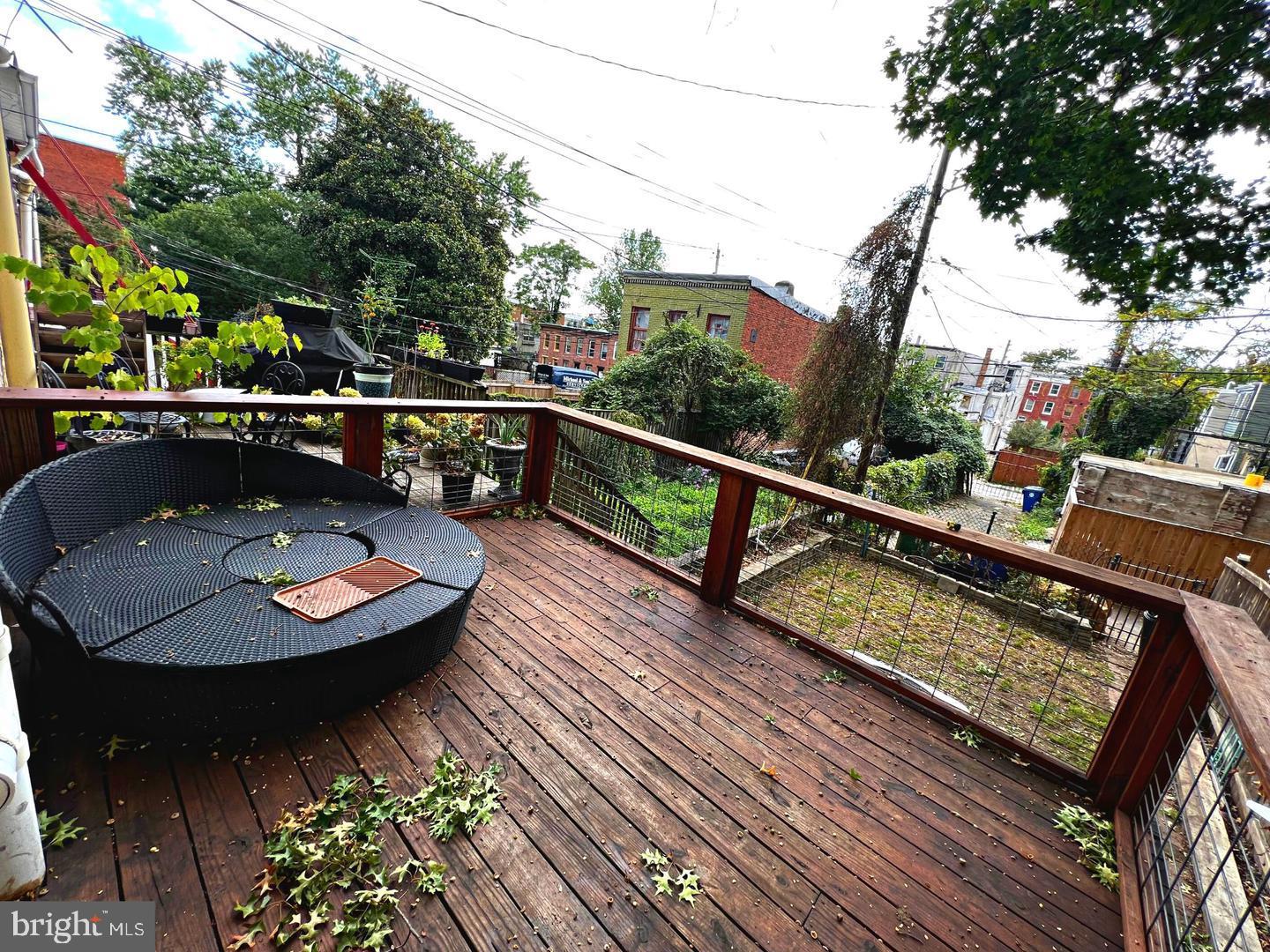 UNION SQUARE - Residential Lease