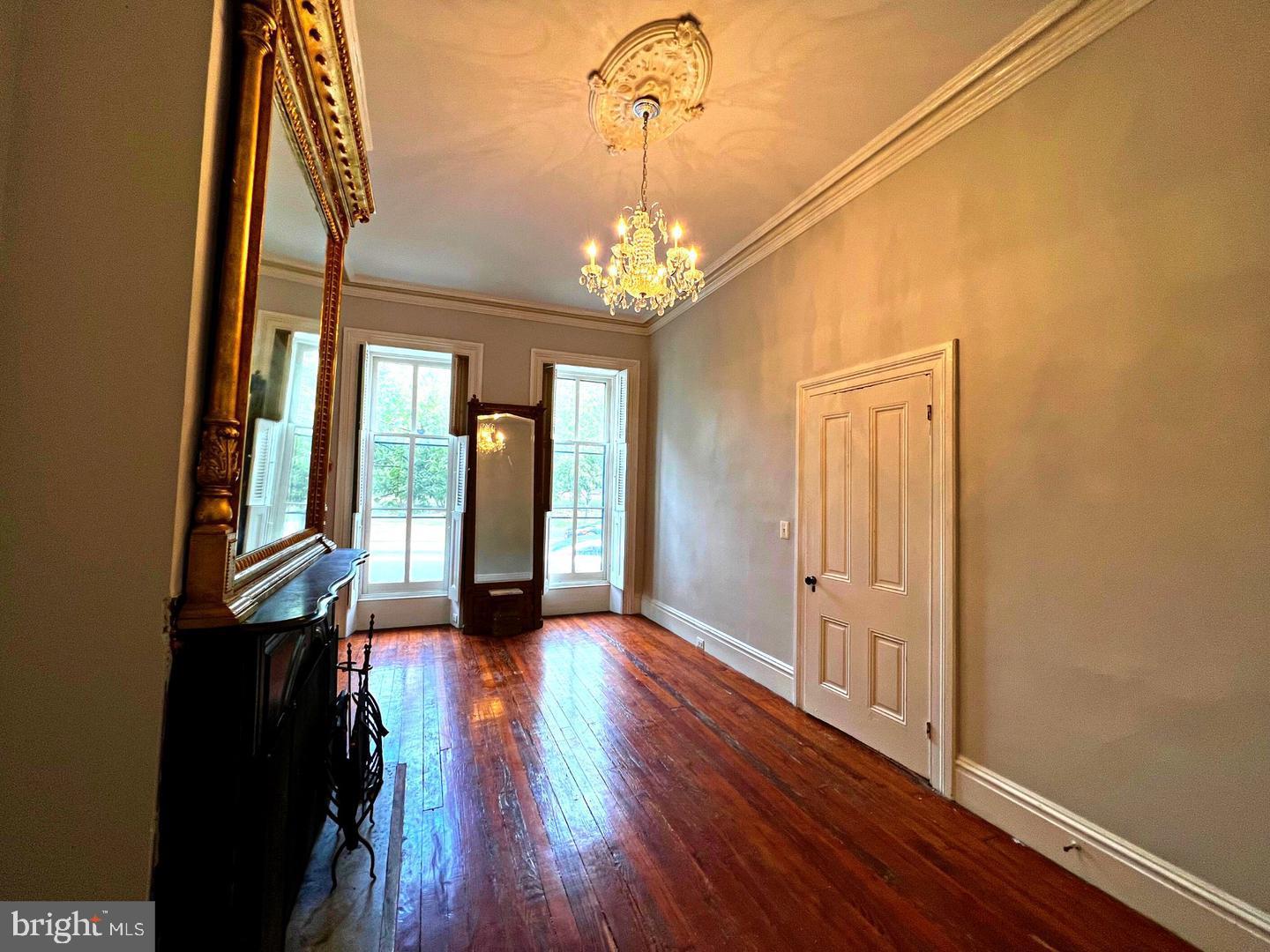 UNION SQUARE - Residential Lease