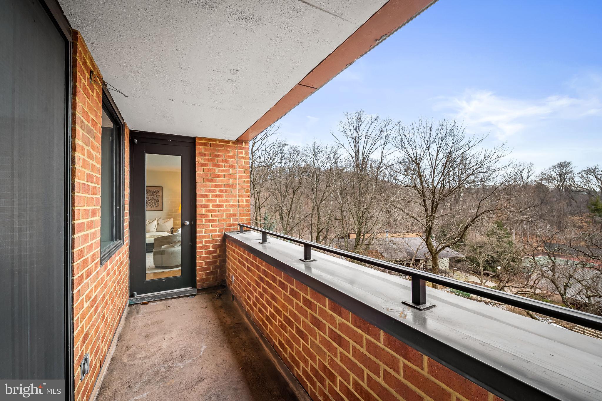 CROSS KEYS - Residential